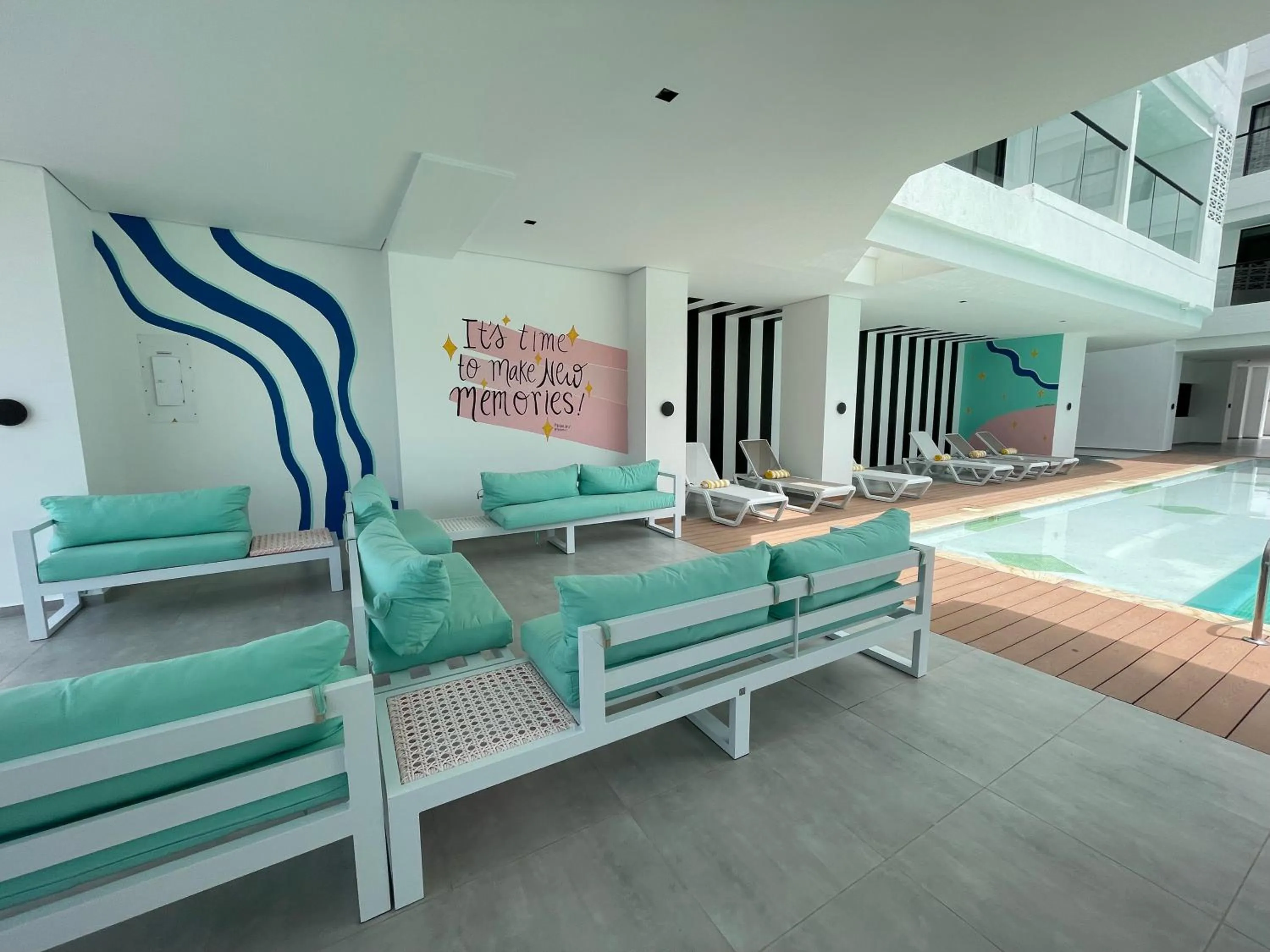 Lounge or bar in 3H Hotel Rodadero SANTA MARTA