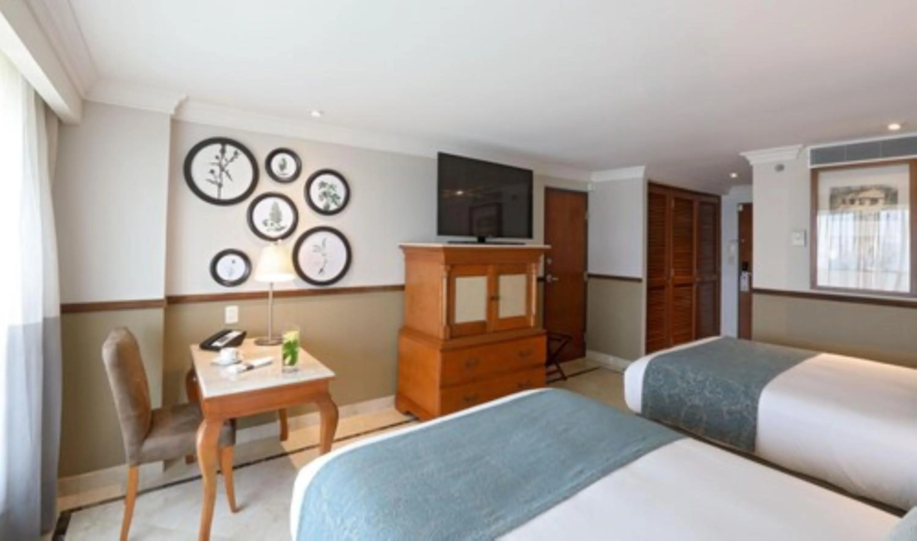 Bed in Villahermosa Marriott Hotel