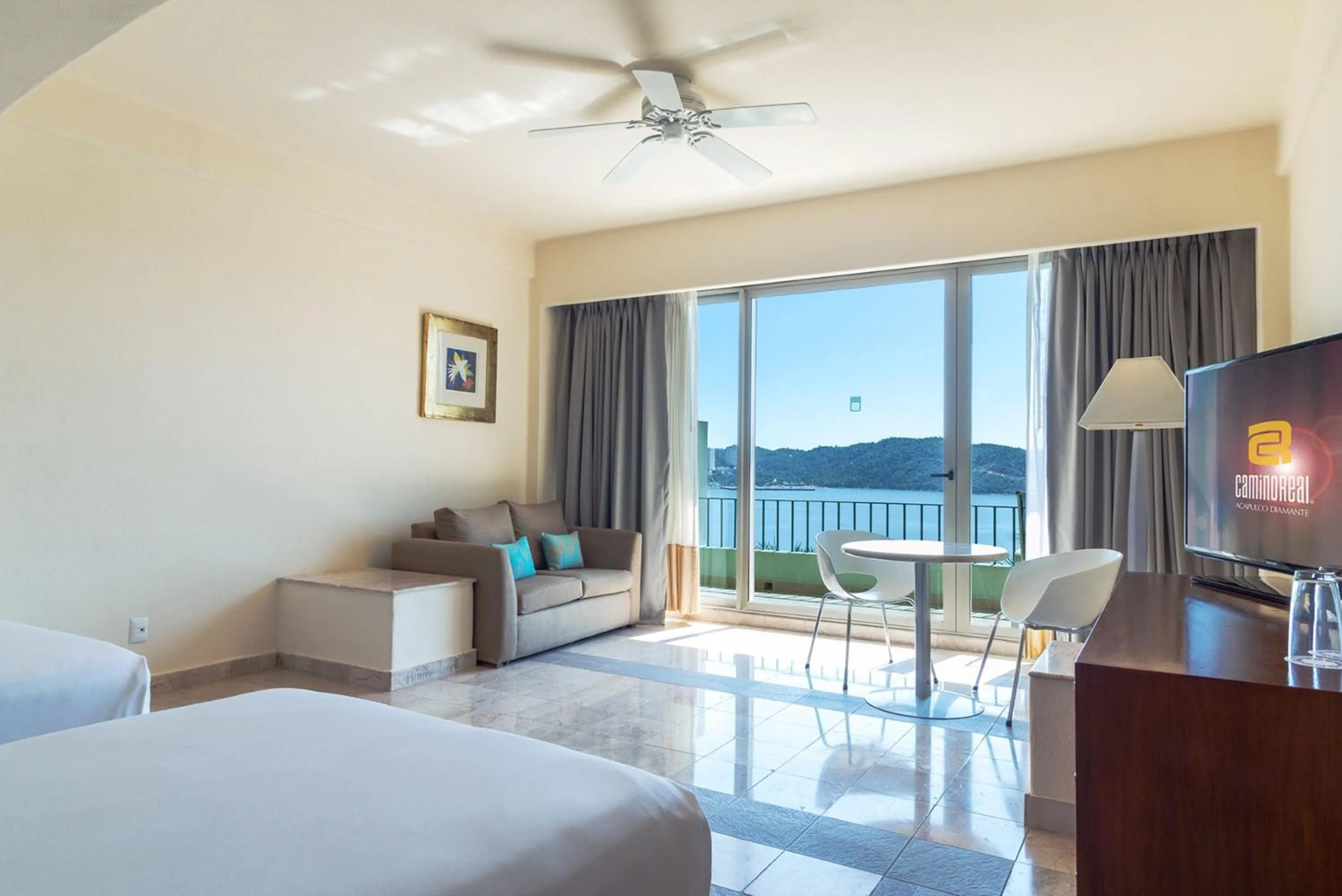 Photo of the whole room, Bed in Camino Real Acapulco Diamante