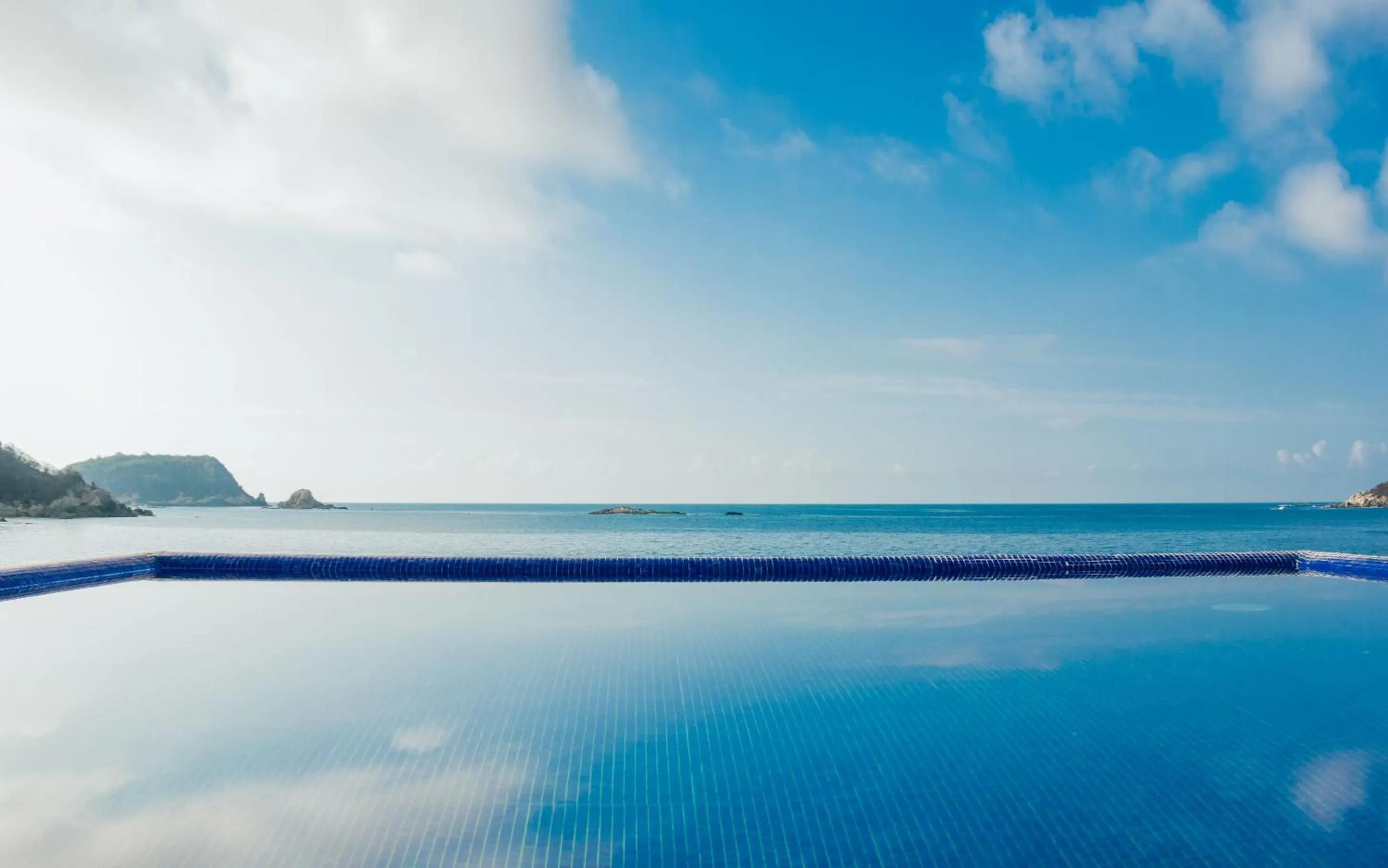 Swimming pool in Camino Real Zaashila Huatulco