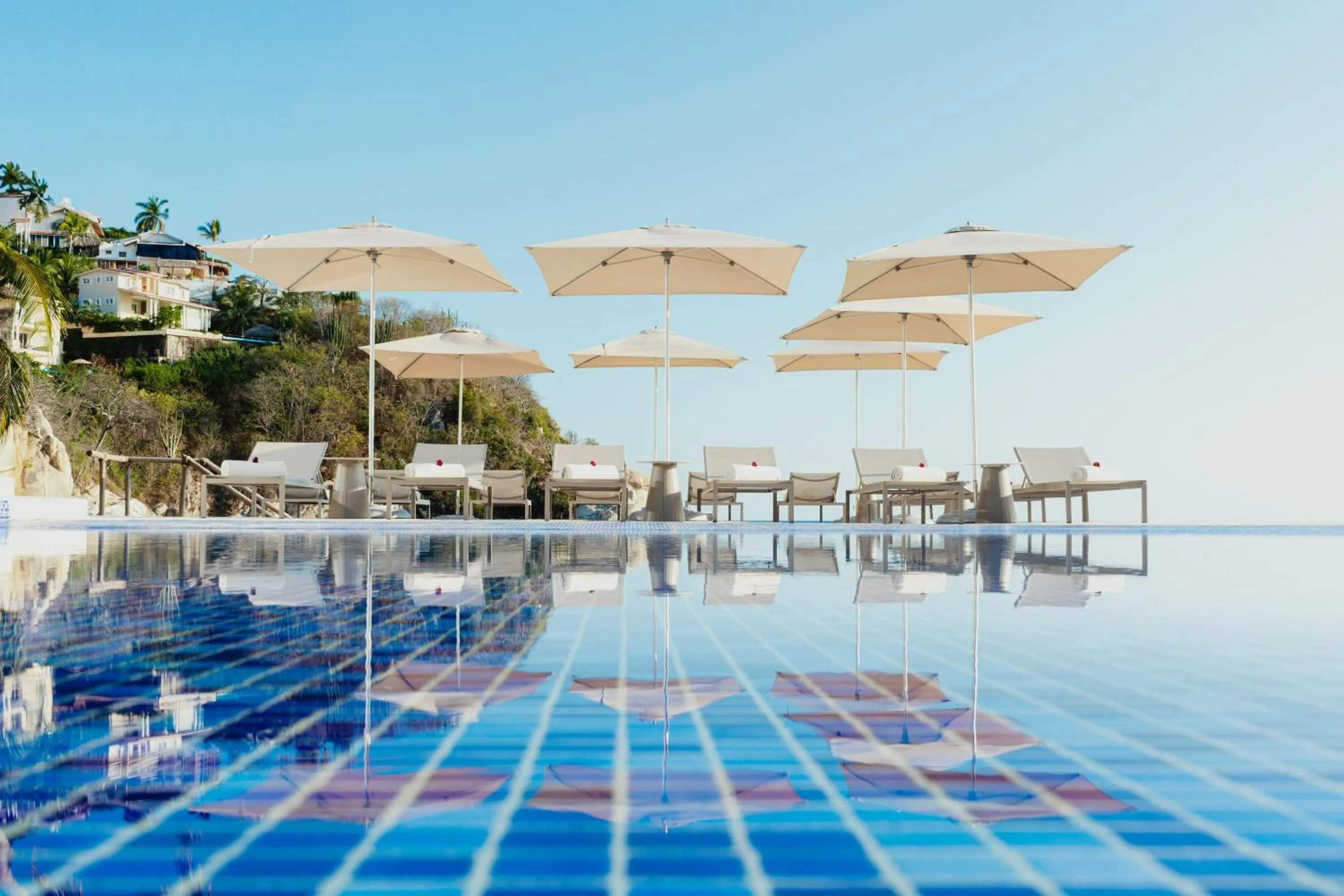 Swimming pool in Camino Real Zaashila Huatulco