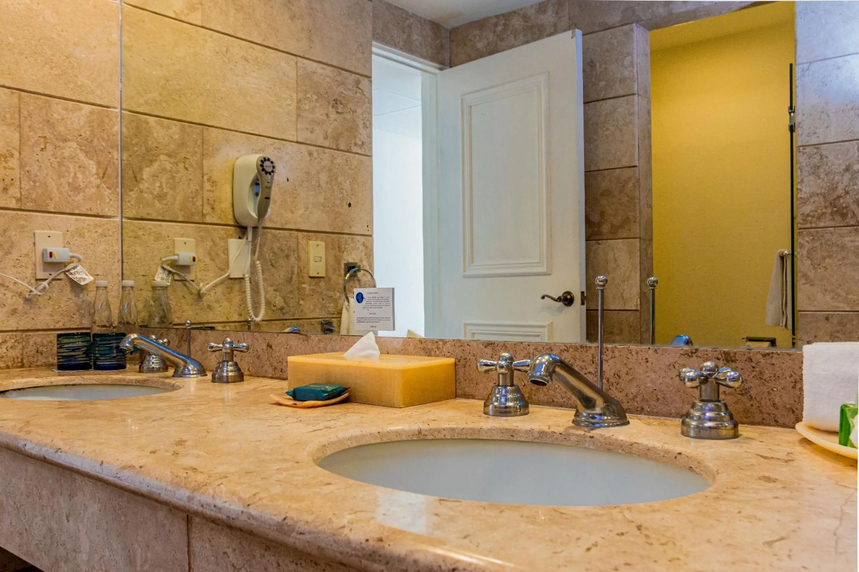 Bathroom in Camino Real Zaashila Huatulco