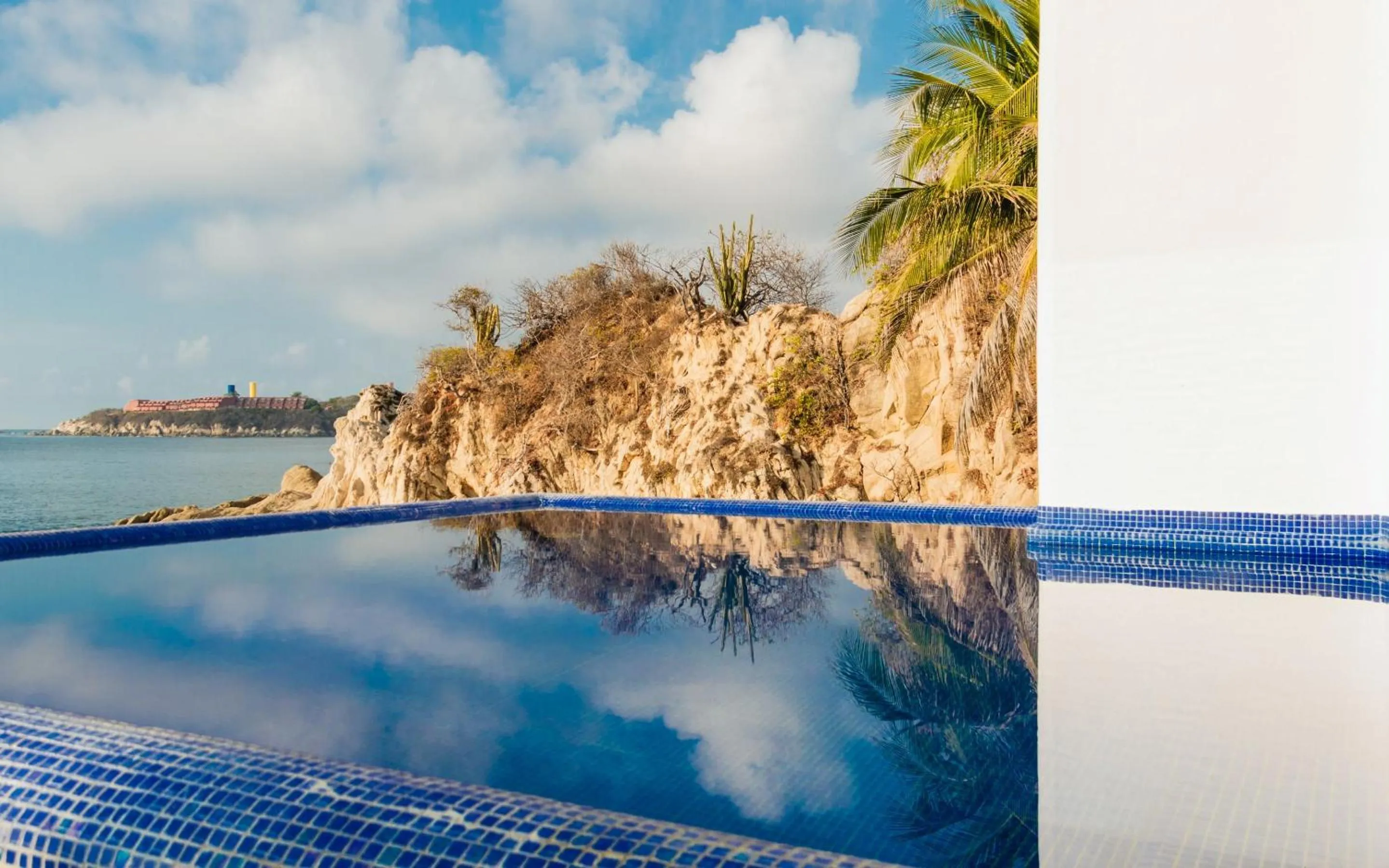Swimming pool in Camino Real Zaashila Huatulco