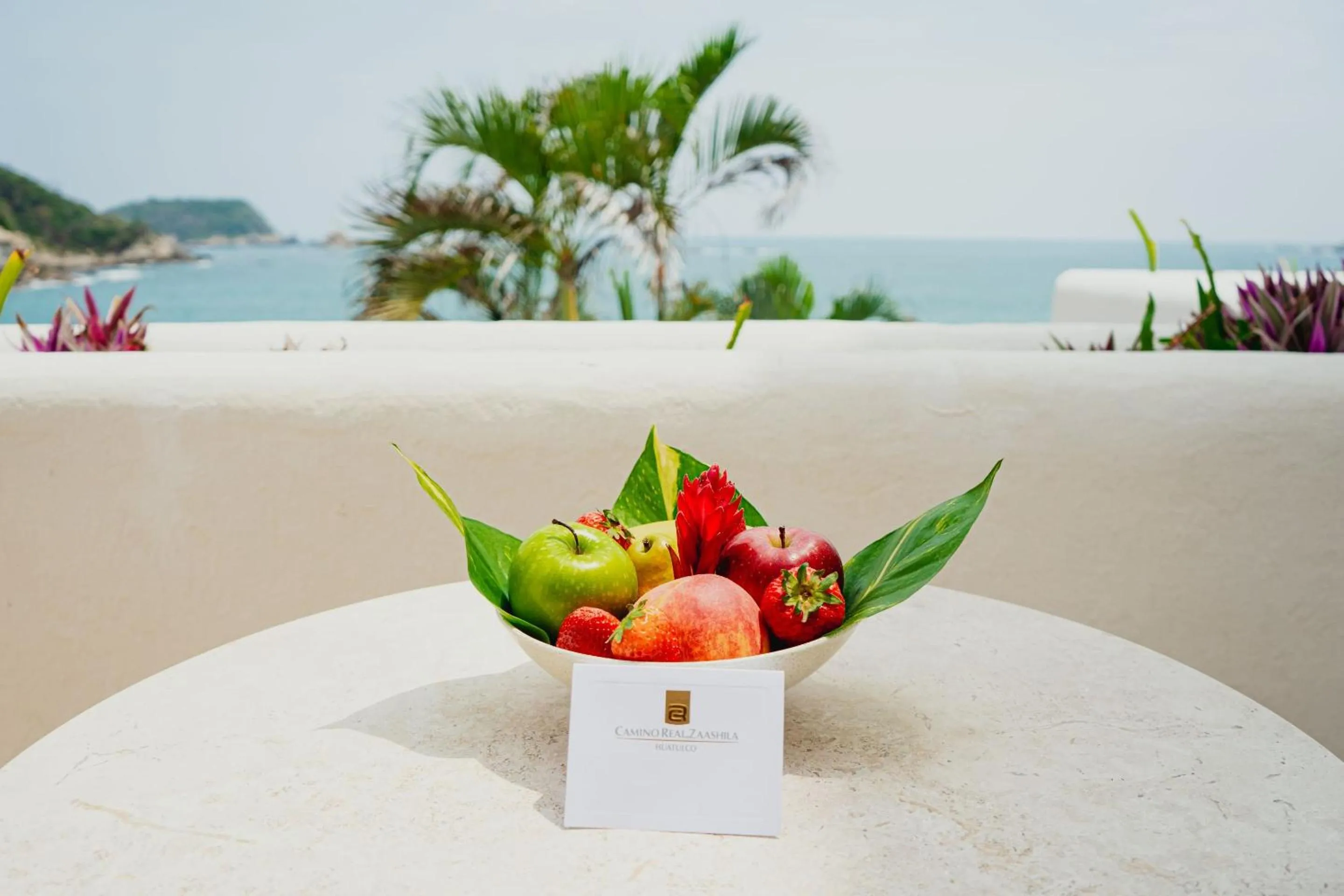 Photo of the whole room in Camino Real Zaashila Huatulco