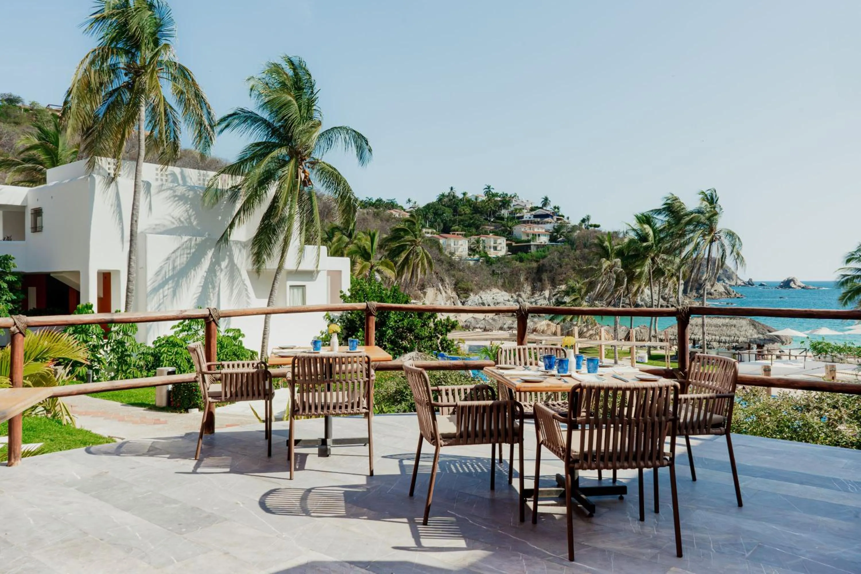 Restaurant/places to eat in Camino Real Zaashila Huatulco