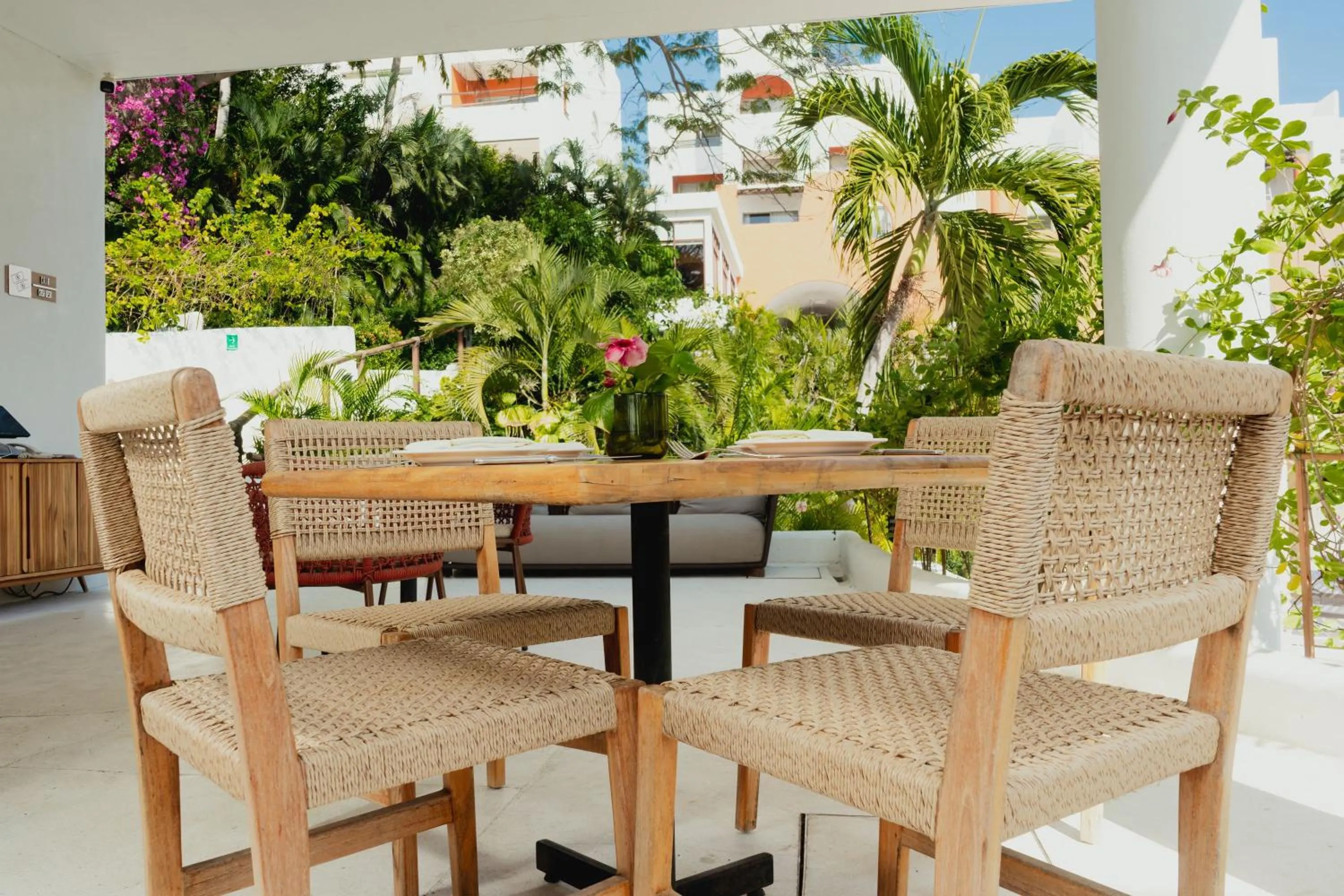 Restaurant/places to eat in Camino Real Zaashila Huatulco