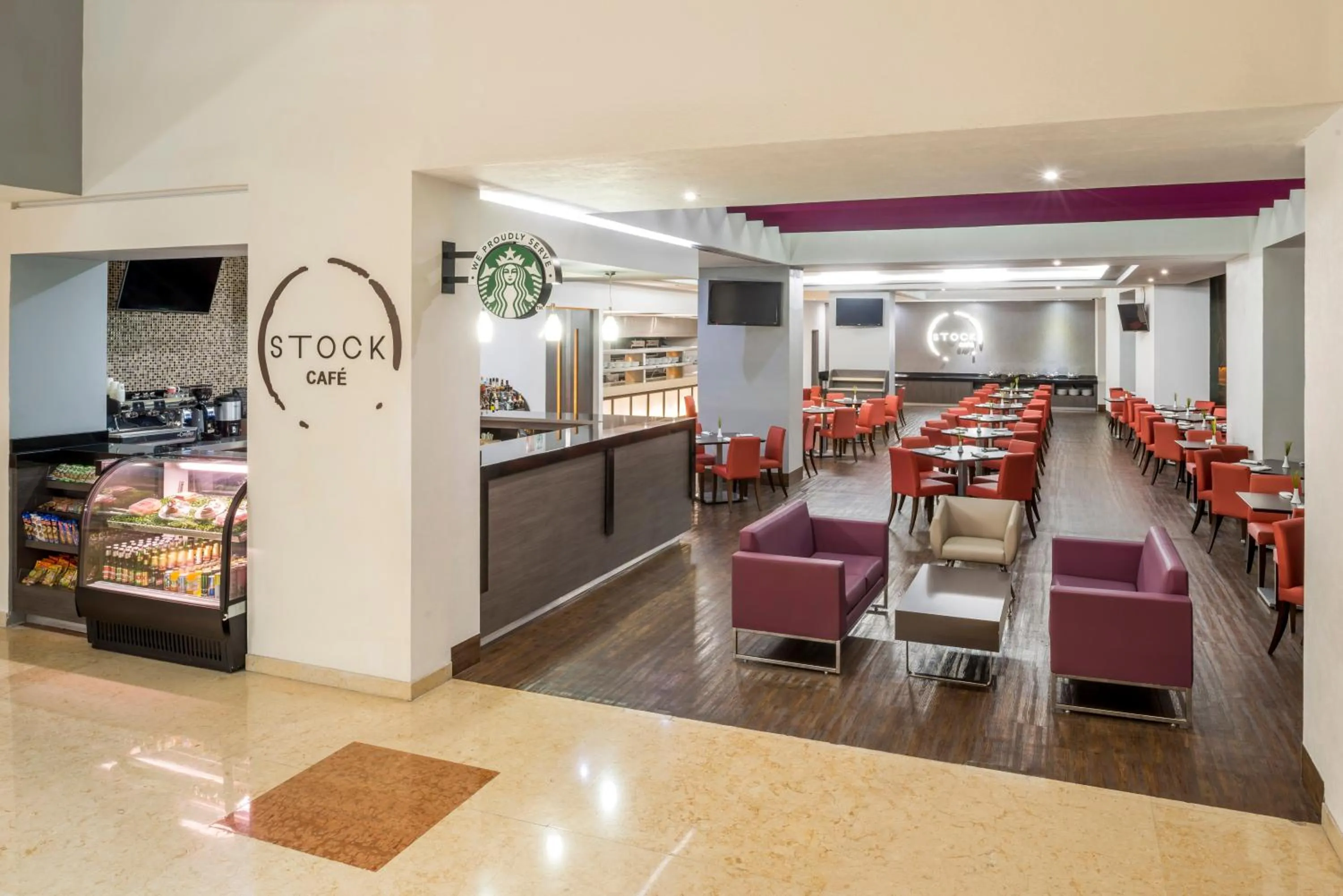 Restaurant/places to eat in Real Inn Guadalajara Expo