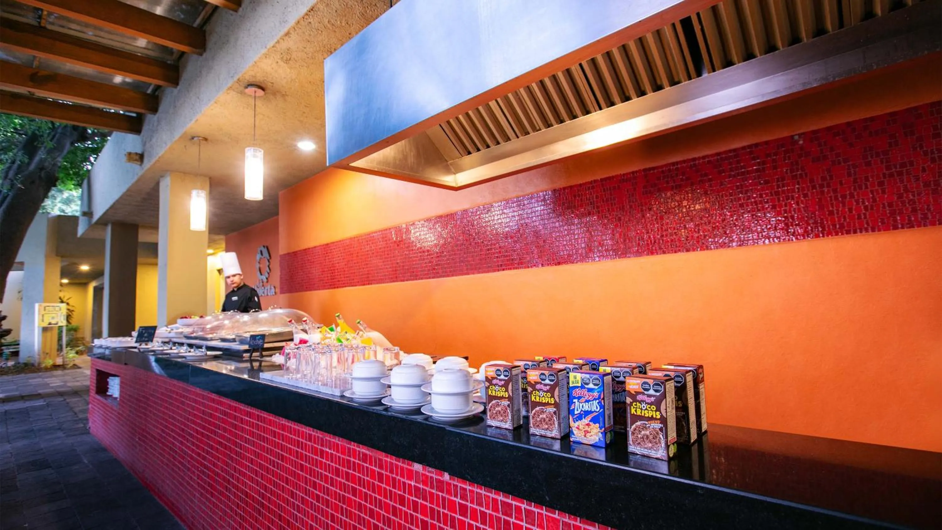 Restaurant/places to eat in Camino Real Guadalajara