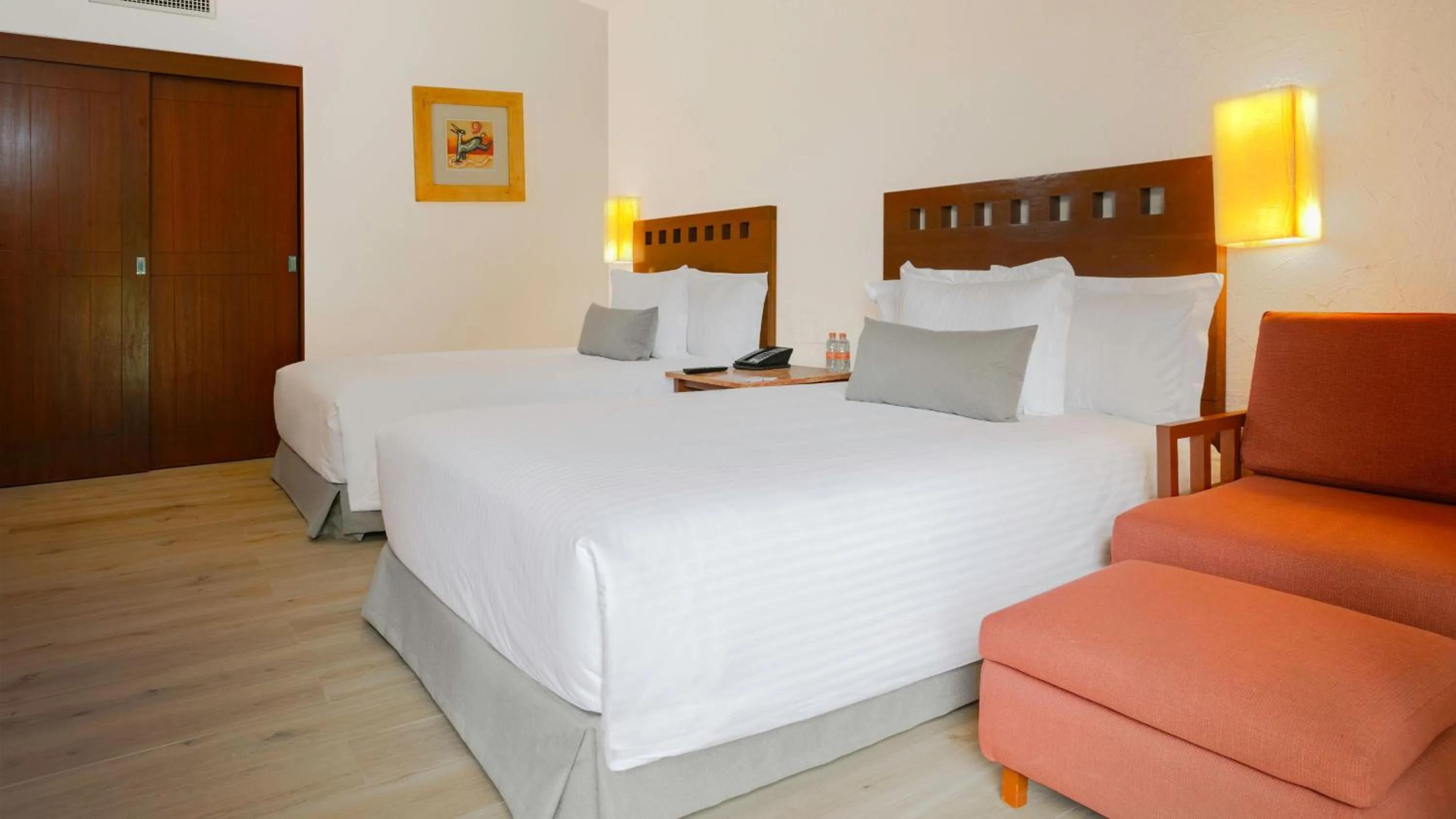 Bedroom, Bed in Camino Real Guadalajara