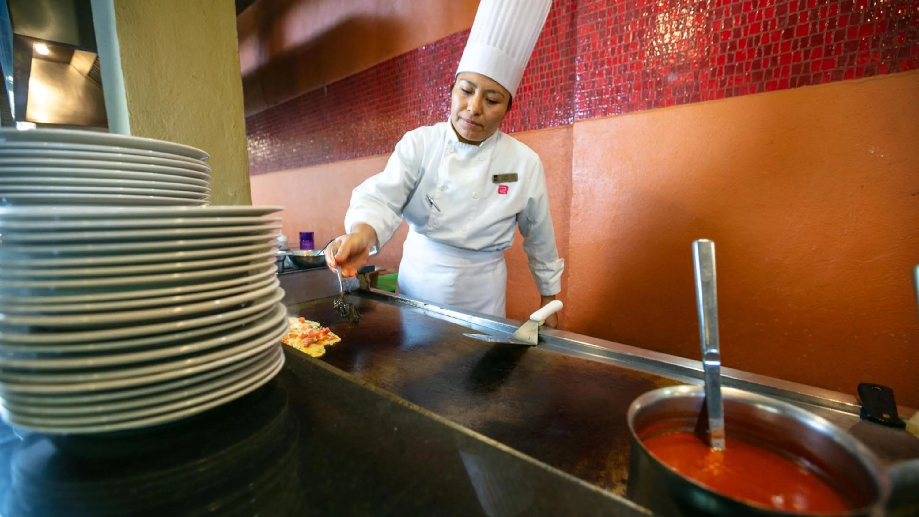 Restaurant/places to eat in Camino Real Guadalajara