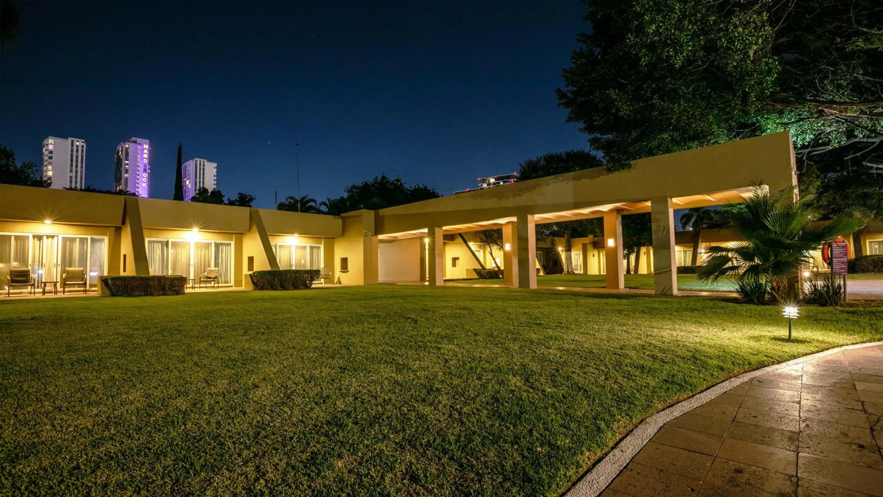 Garden in Camino Real Guadalajara