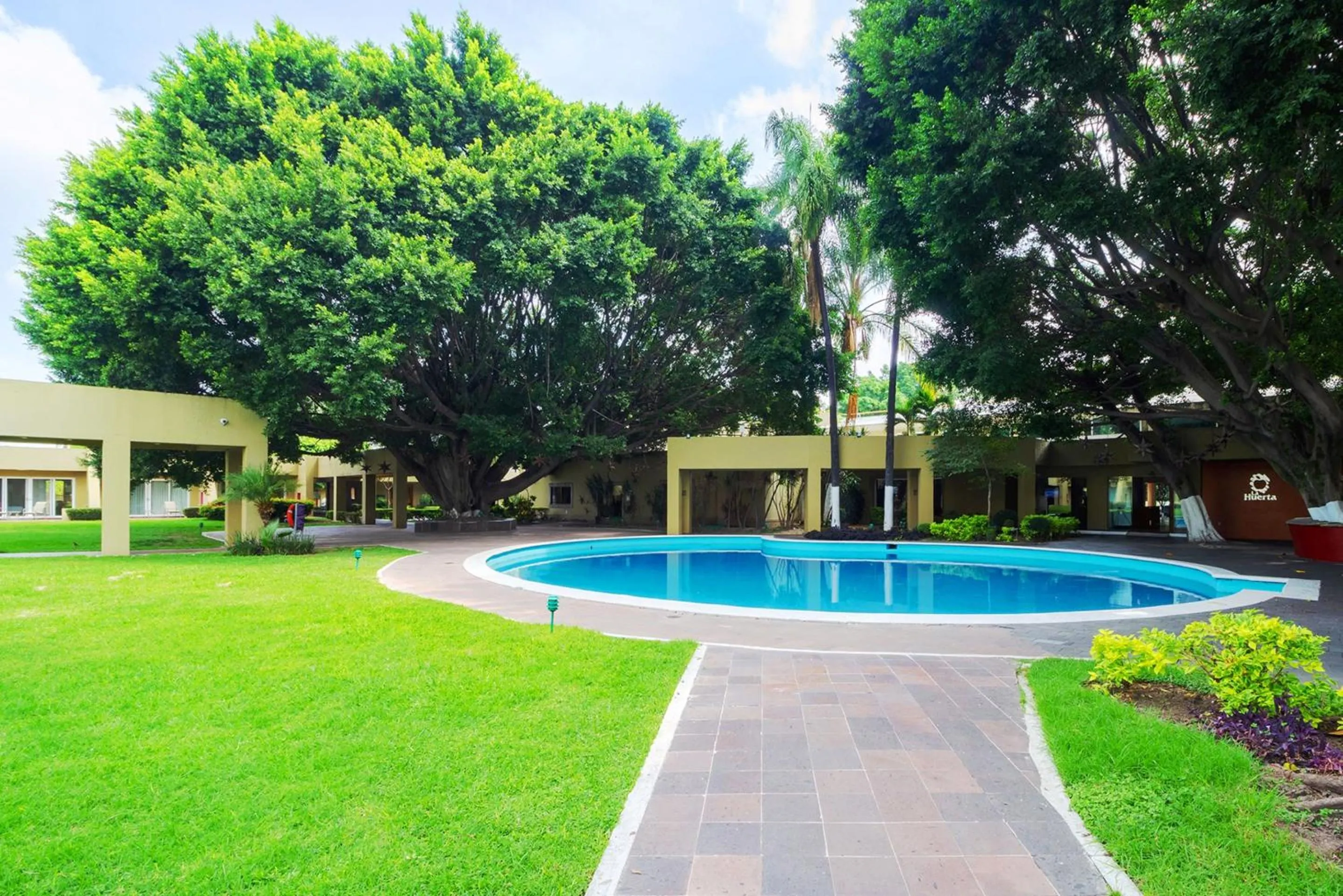 Garden in Camino Real Guadalajara