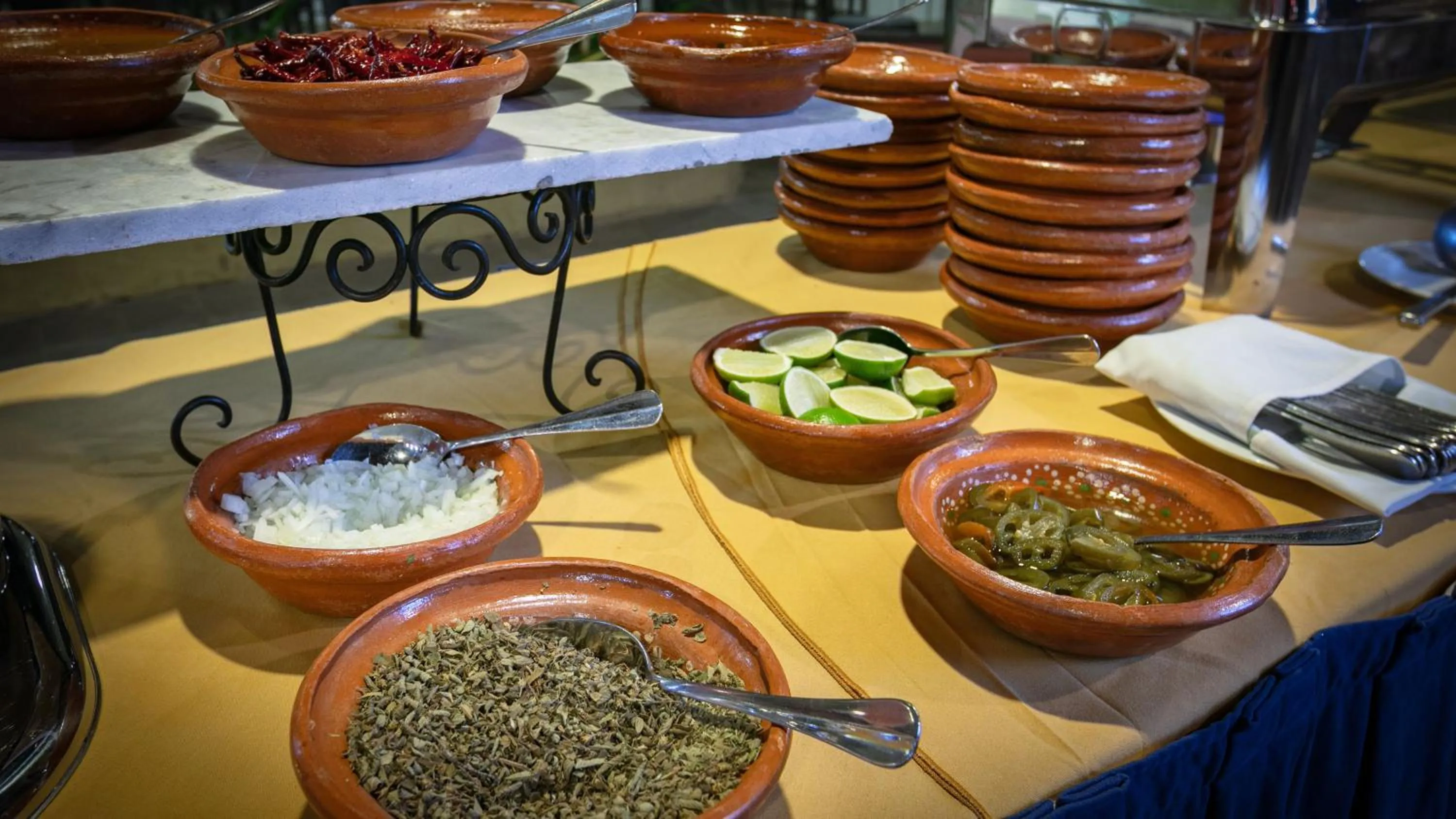 Restaurant/places to eat in Camino Real Guadalajara