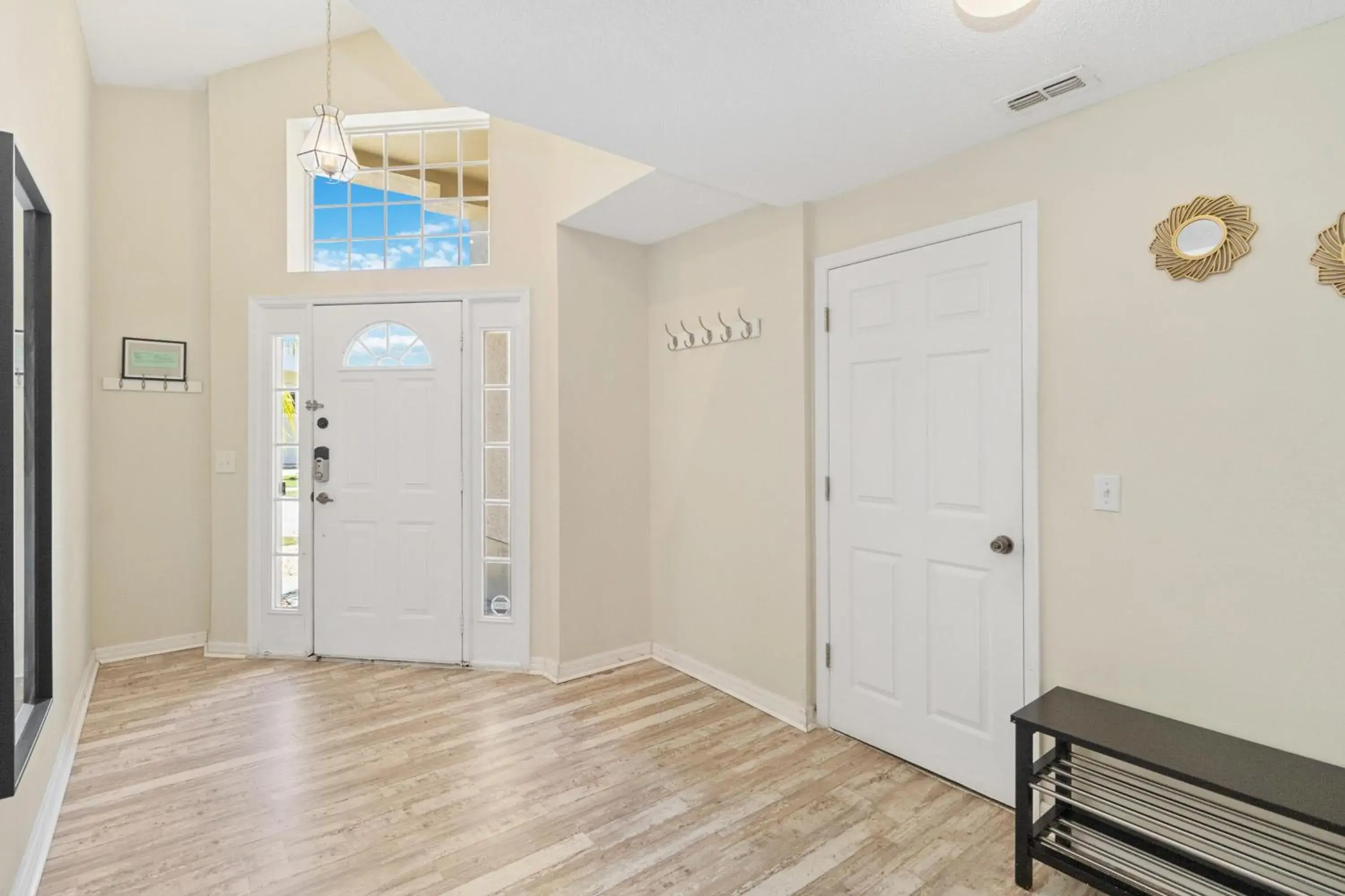 Beautiful 55 Bedroom Home!!! Beautiful 55 Bedroom Home!!!