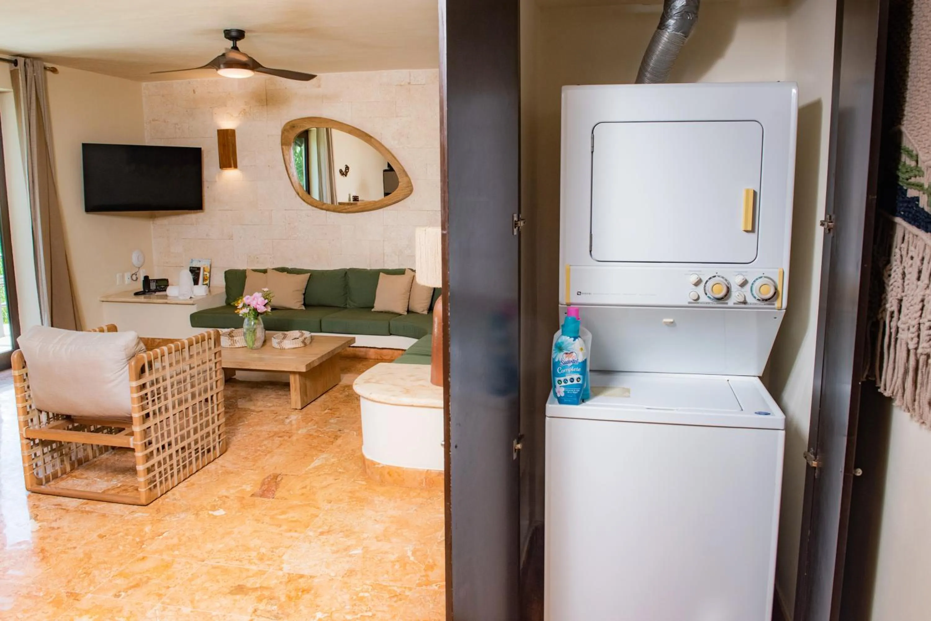 washing machine in El Taj Oceanfront and Beachside Condo Hotel