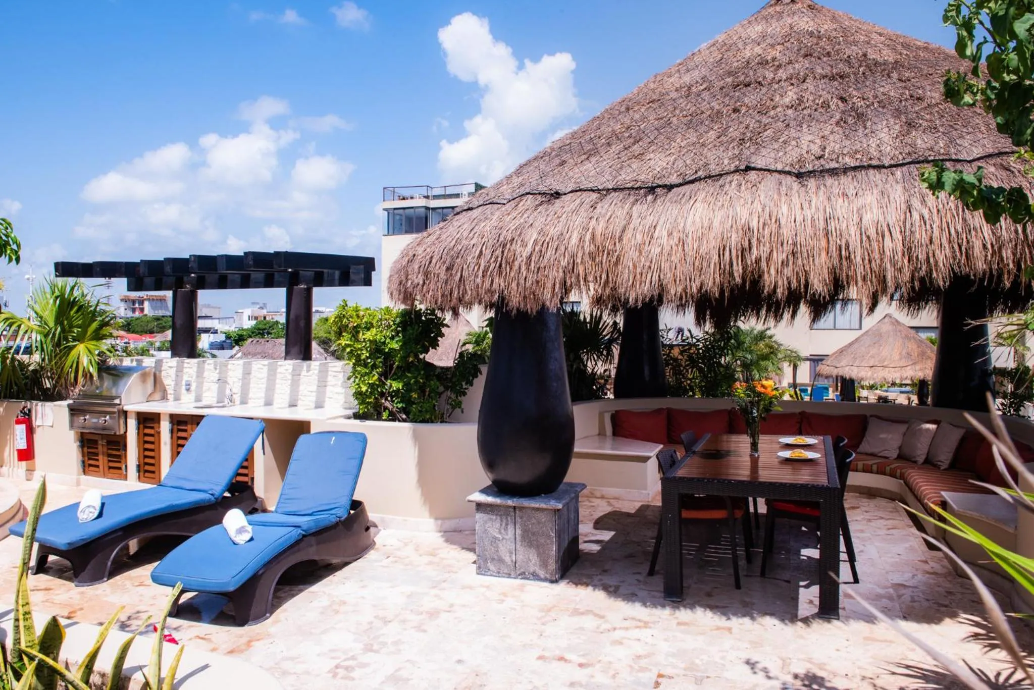 Balcony/Terrace in El Taj Oceanfront and Beachside Condo Hotel