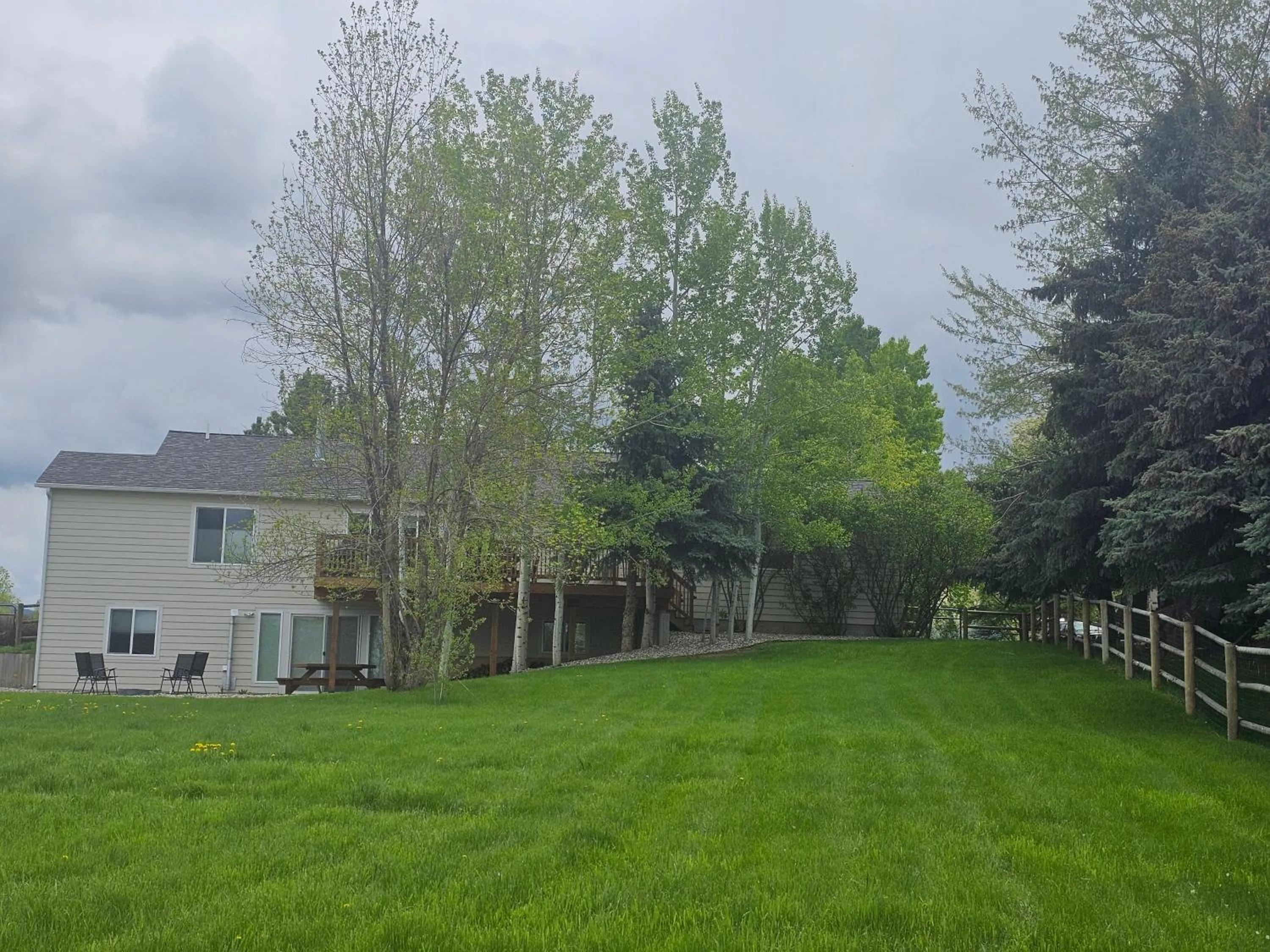 Among the Aspens Family Cottage