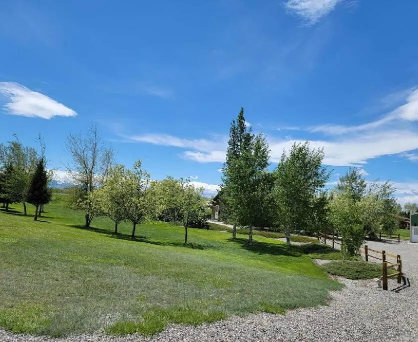 Garden in Mountain View Home on 2 Acres