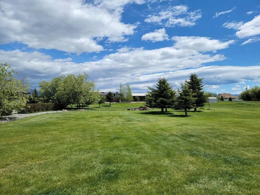 Garden in Mountain View Home on 2 Acres