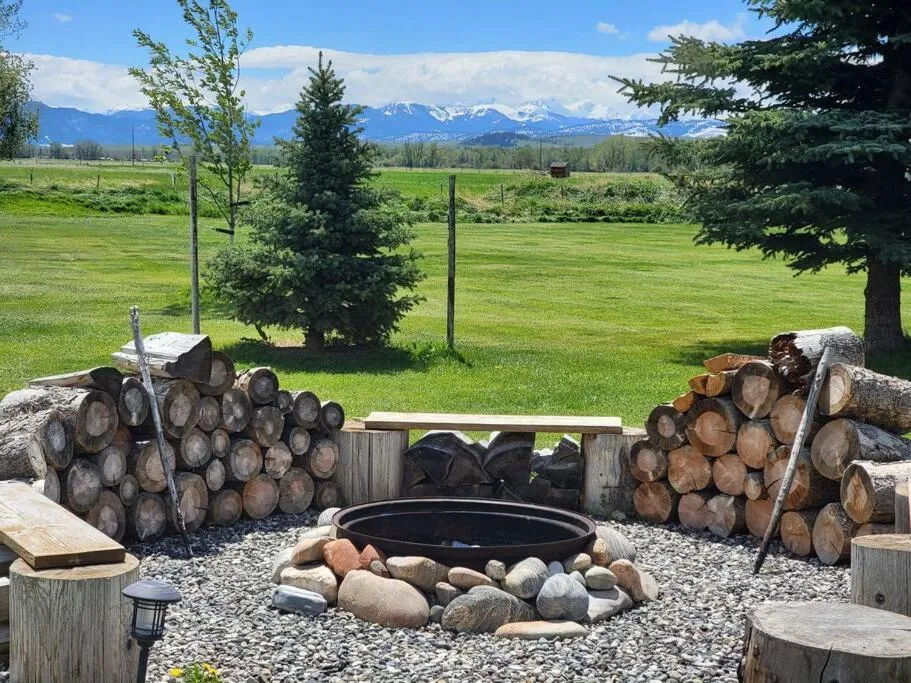 Garden in Mountain View Home on 2 Acres