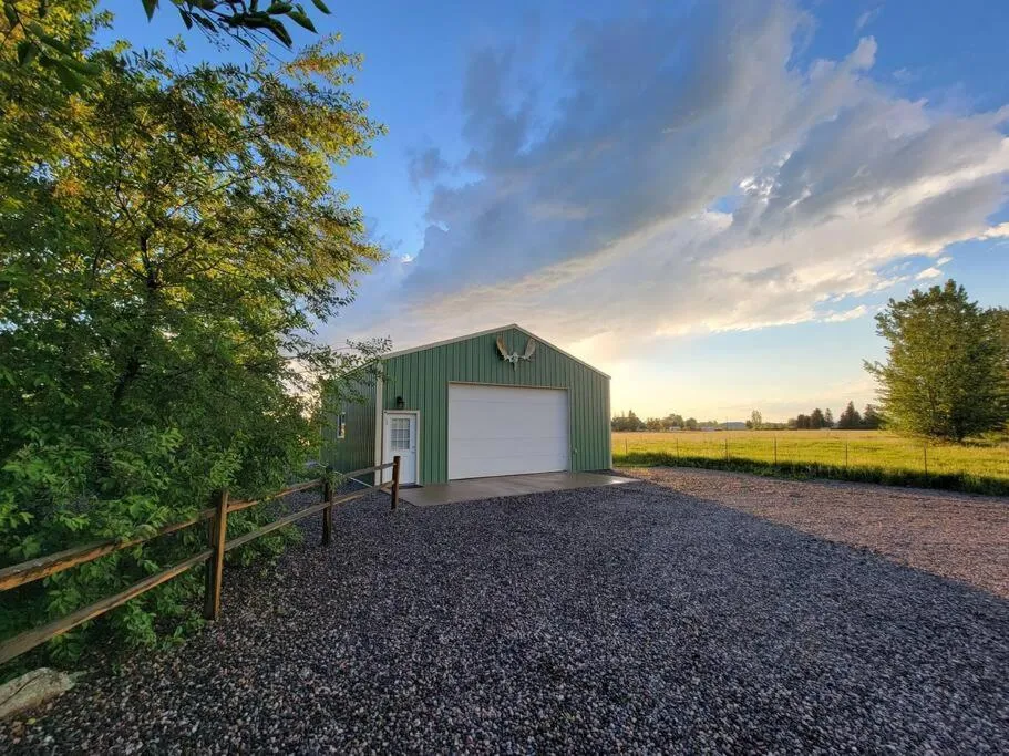 Property building in Mountain View Home on 2 Acres