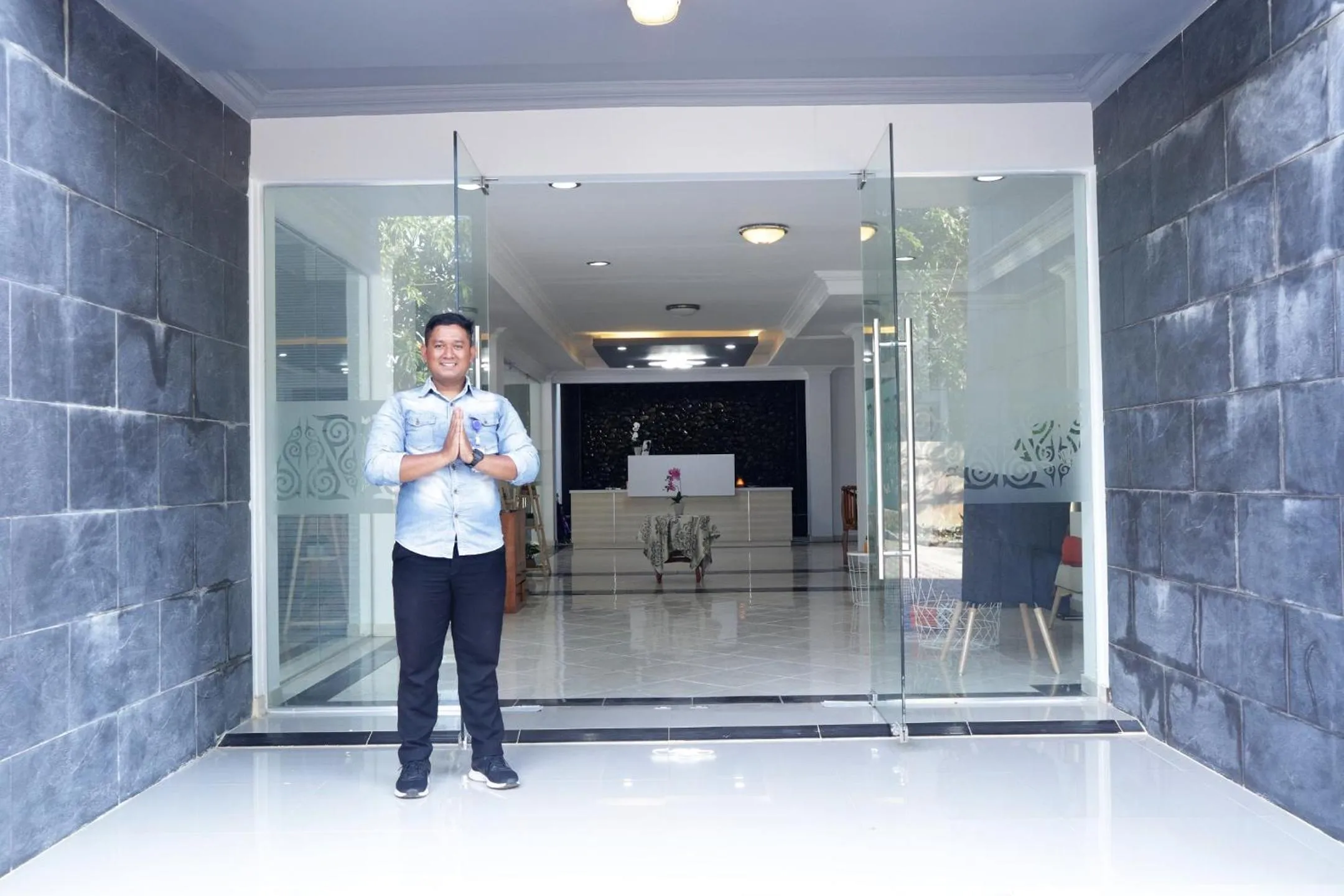 Staff in Plum Hotel Lading Banda Aceh