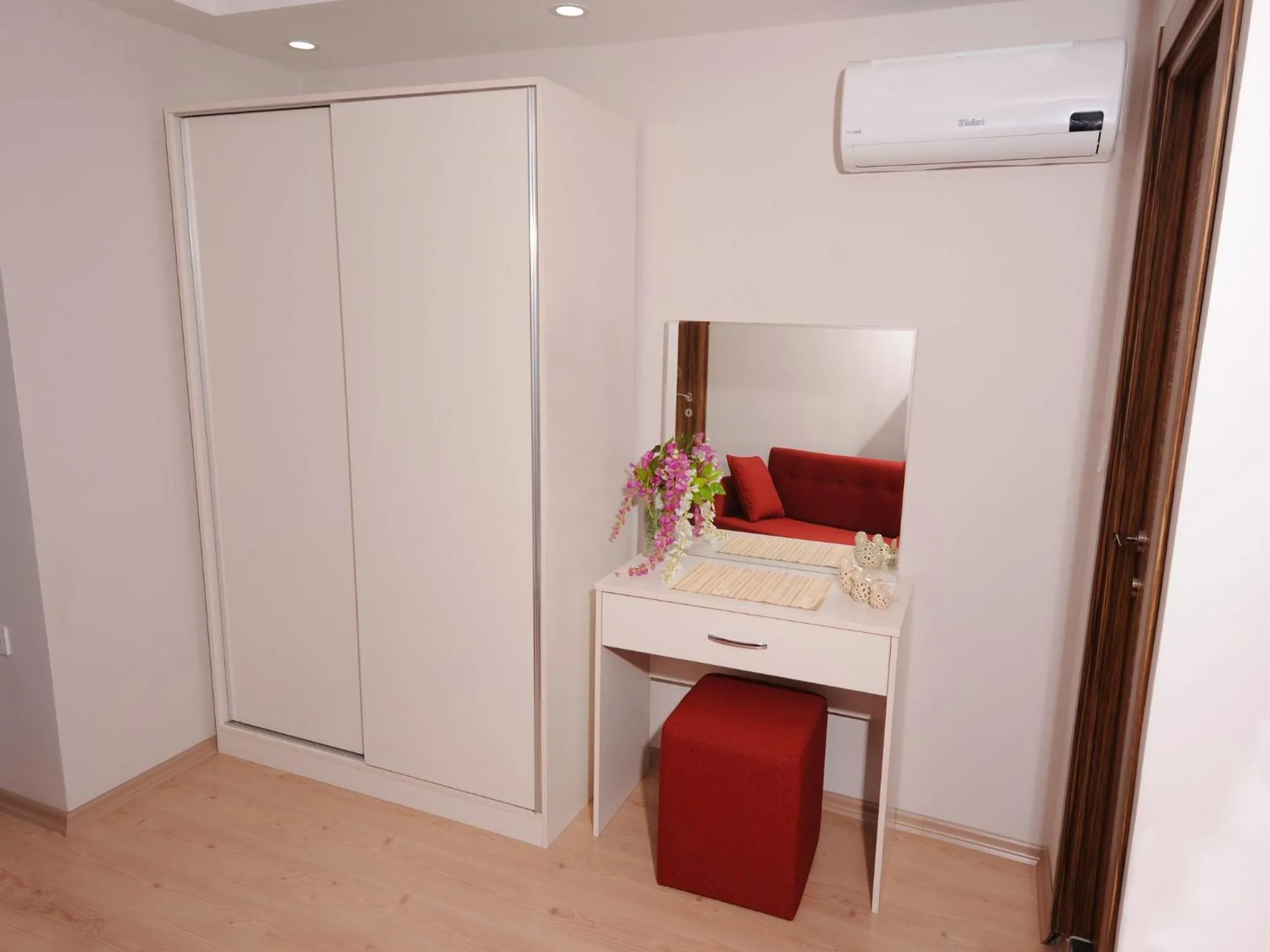 Seating area in Gazel Suites Downtown