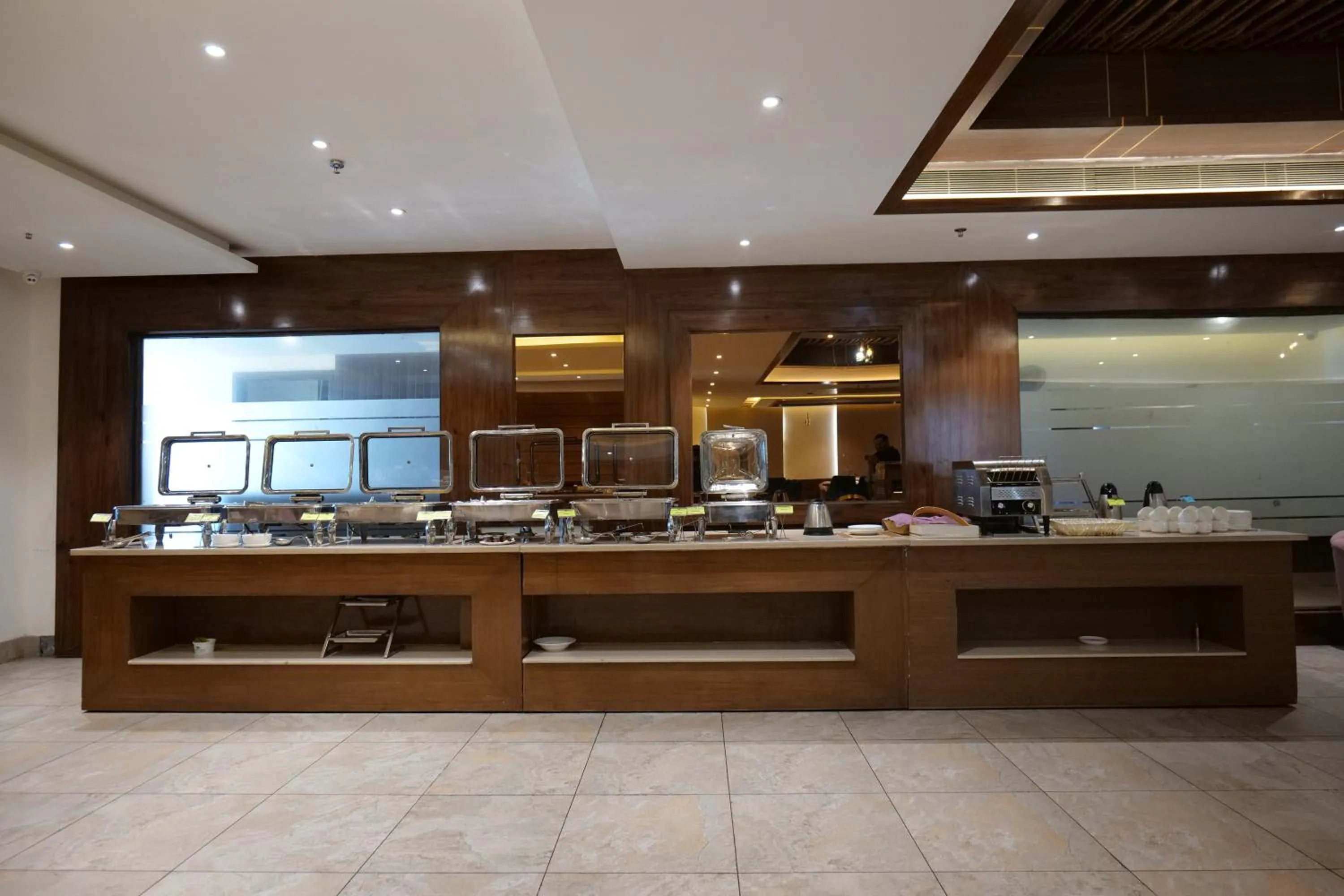 Food in The Emerald Grand