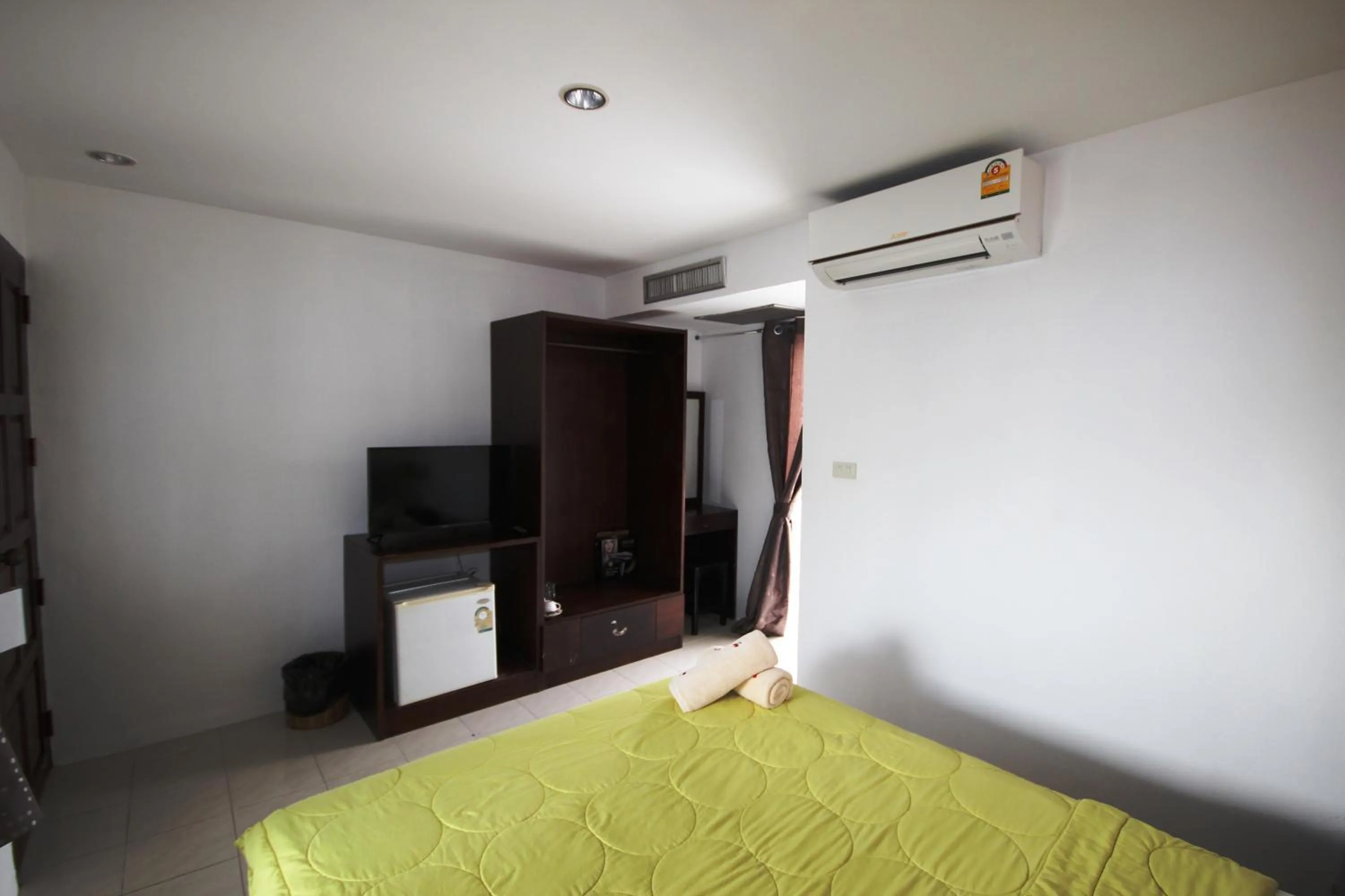 TV and multimedia, Bed in Hua Hin Paradise Guesthouse