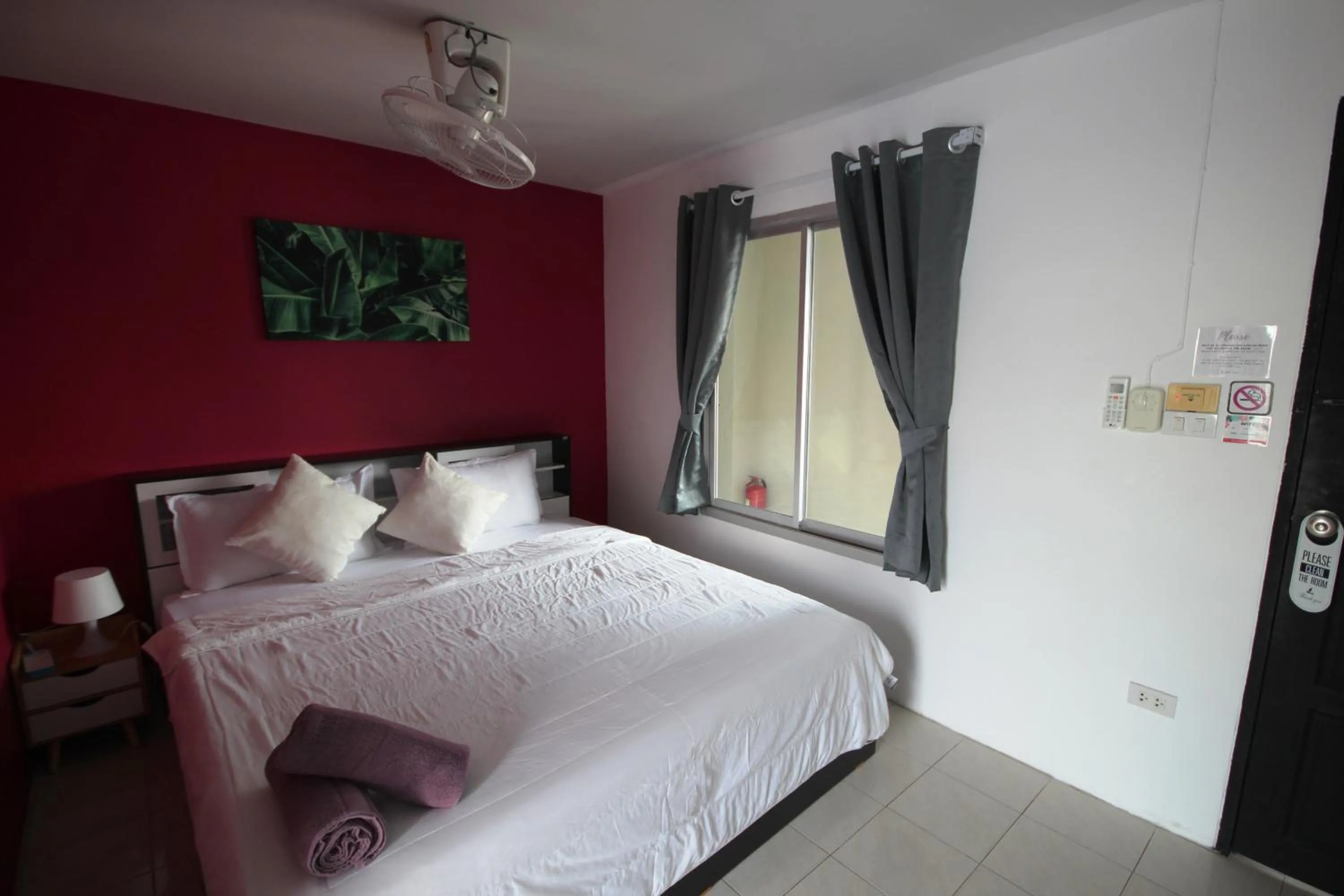 Bed in Hua Hin Paradise Guesthouse