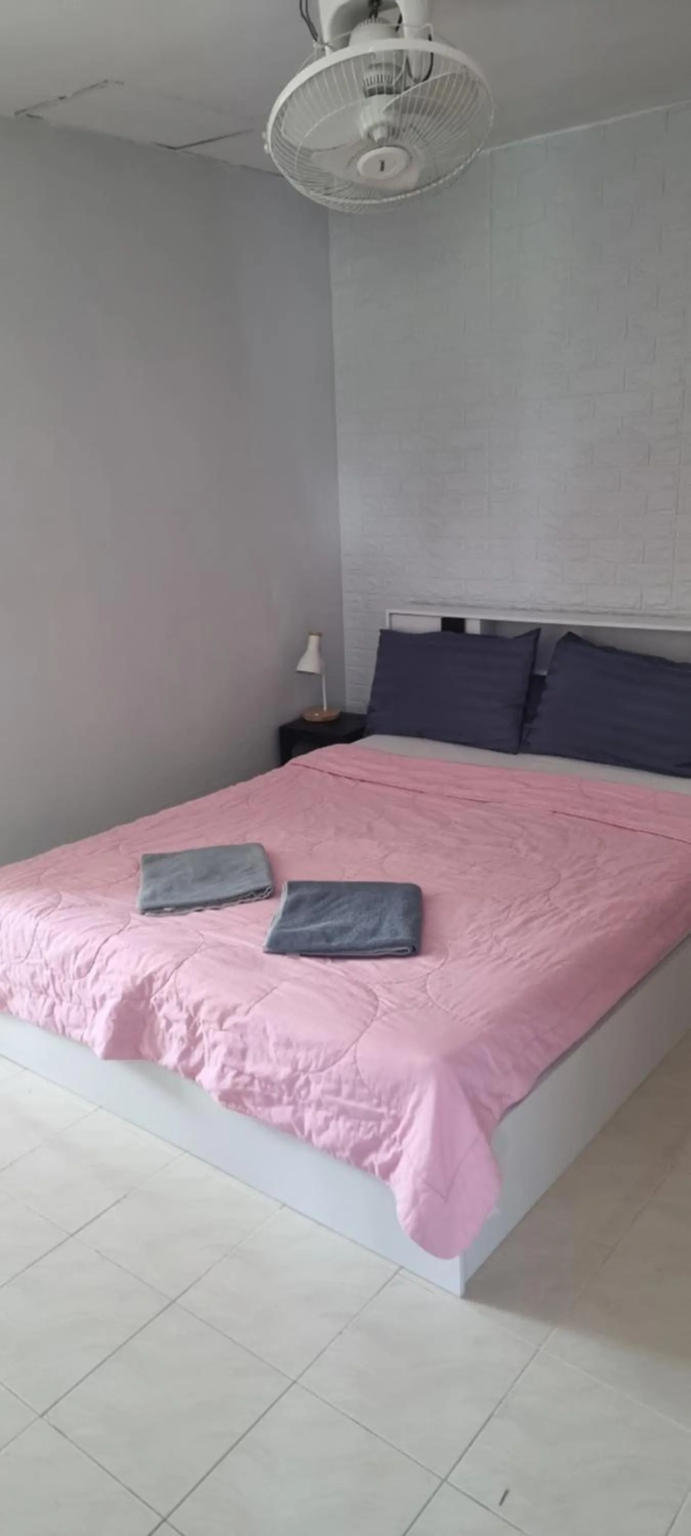 Bed in Hua Hin Paradise Guesthouse