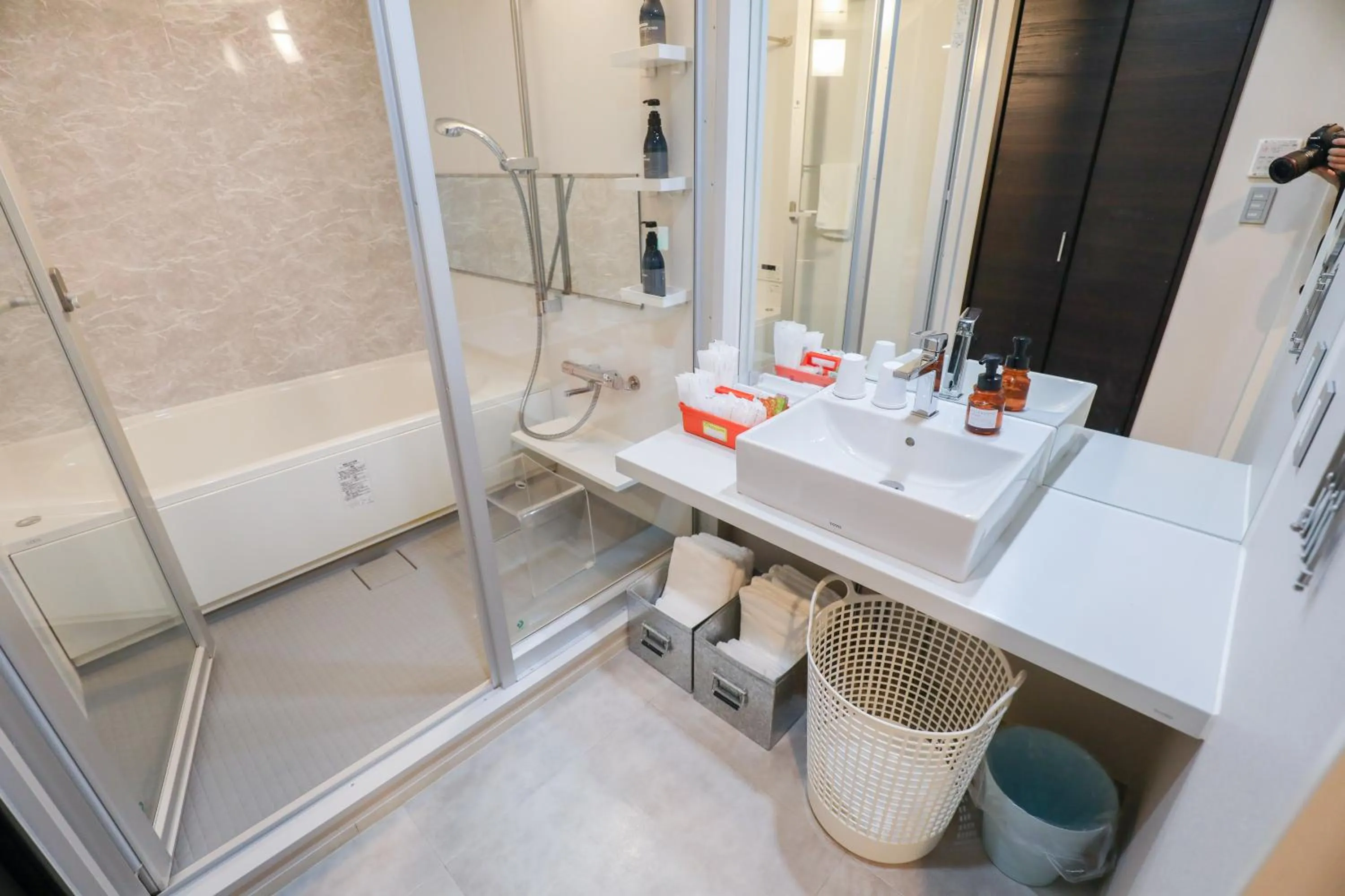 Shower in HOTEL SO SUMIYOSHi ホテルソウ博多住吉