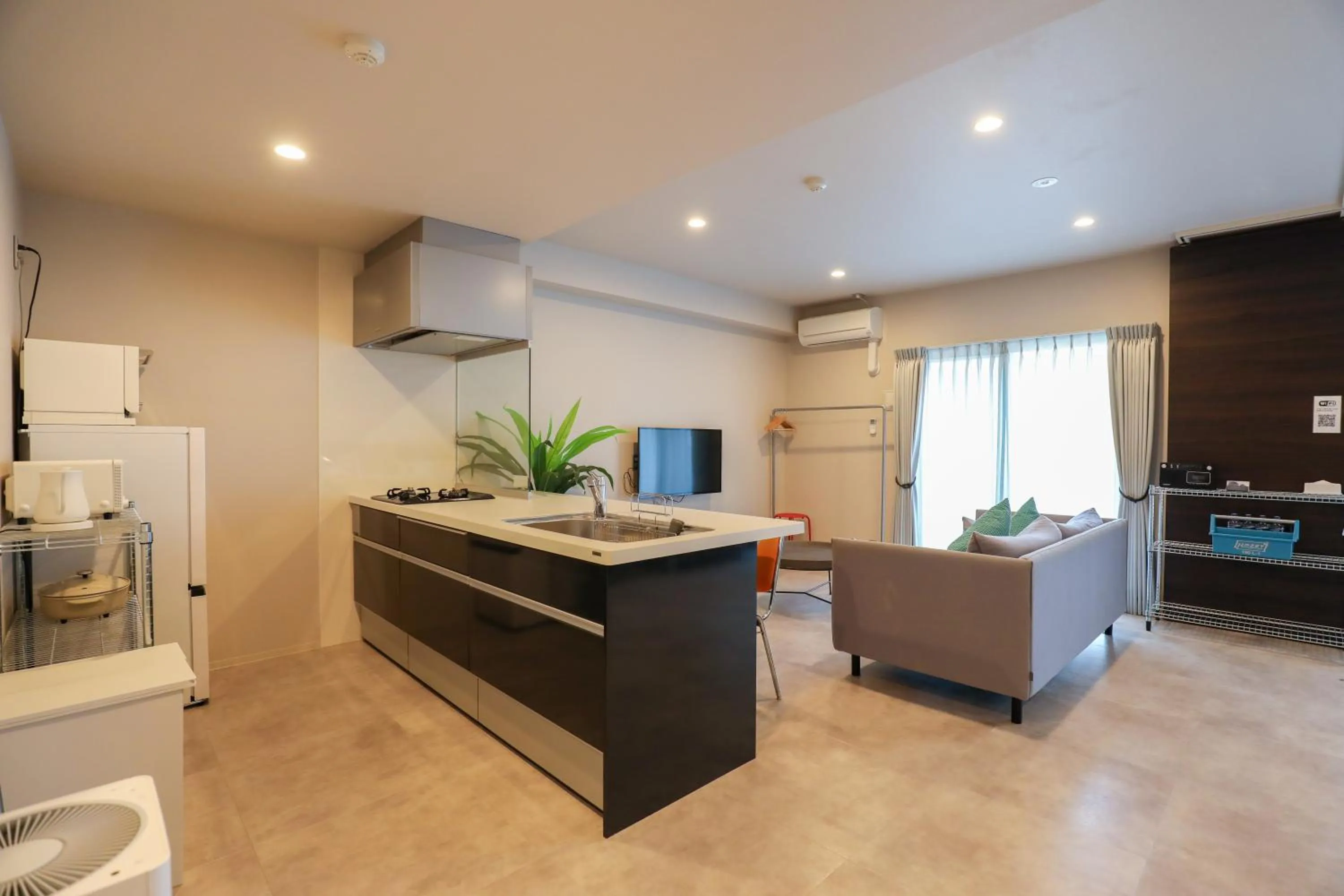 TV and multimedia in HOTEL SO SUMIYOSHi ホテルソウ博多住吉