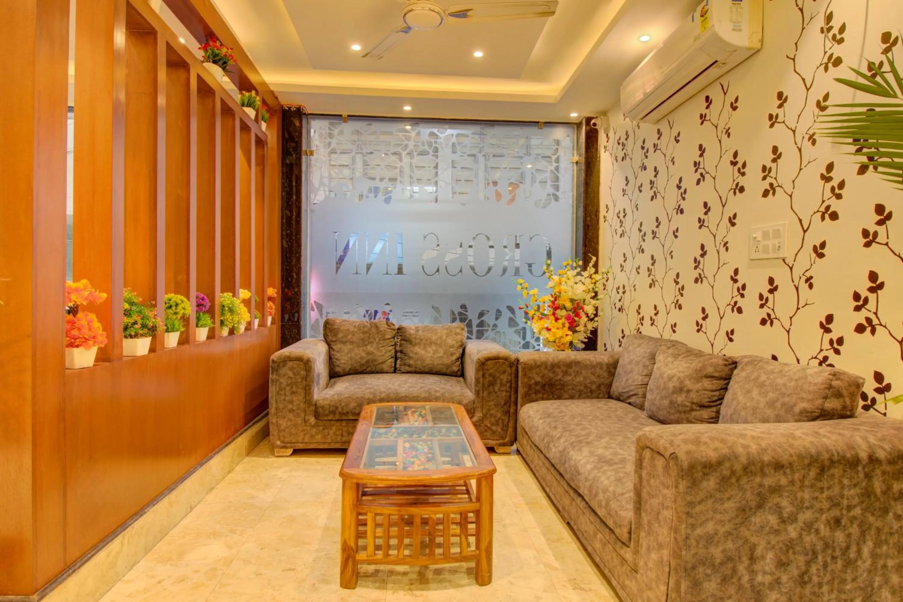 Seating area in FabHotel Gross inn Suites - Nr IGI Airport New Delhi