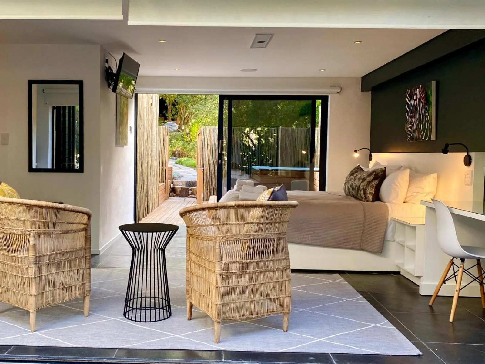 Patio in Vida Nova Retreat