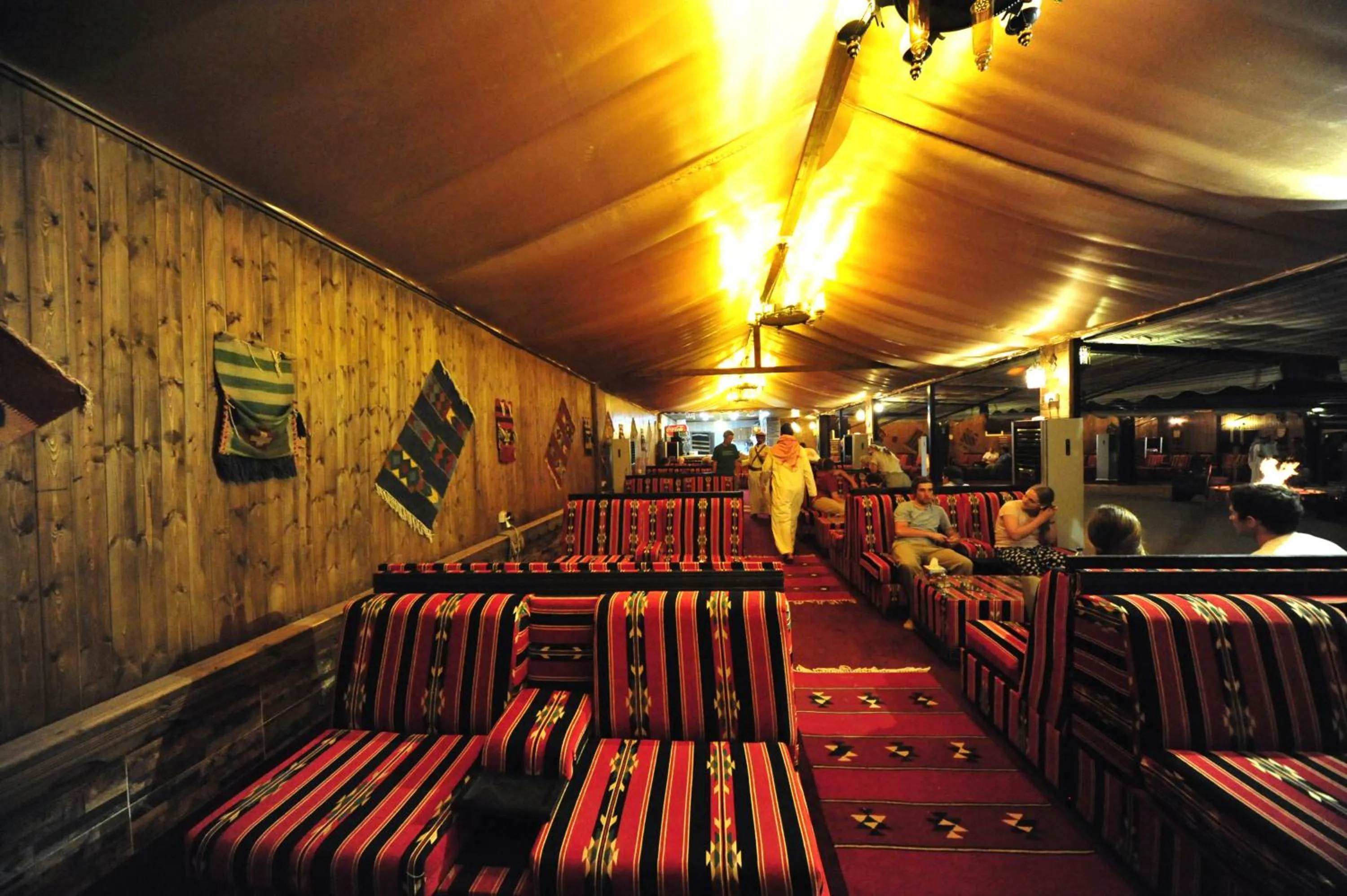 Restaurant/places to eat in SunCity Camp