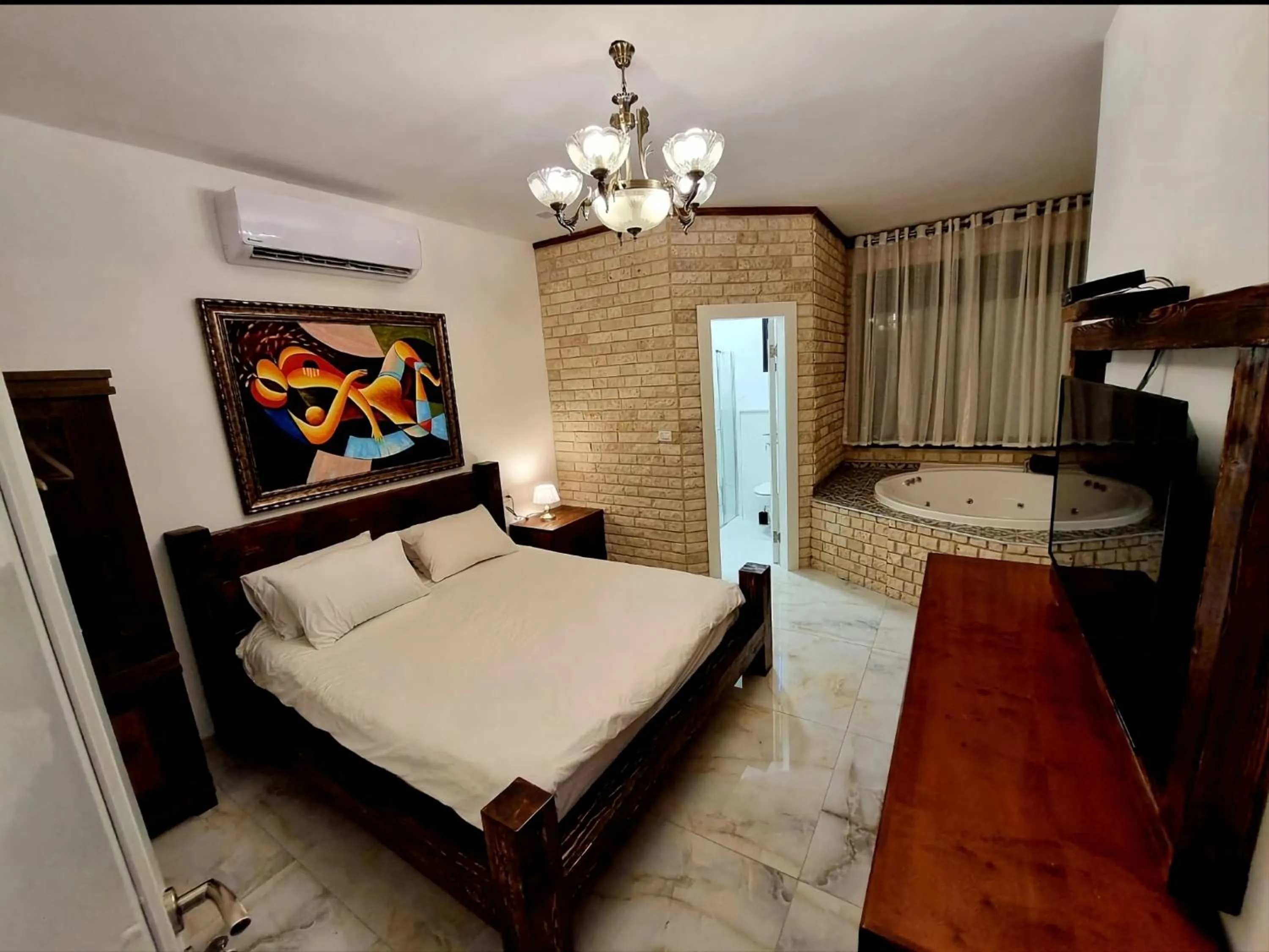 Bedroom, Bed in The Pearl of the Golan - Pnina BaGolan
