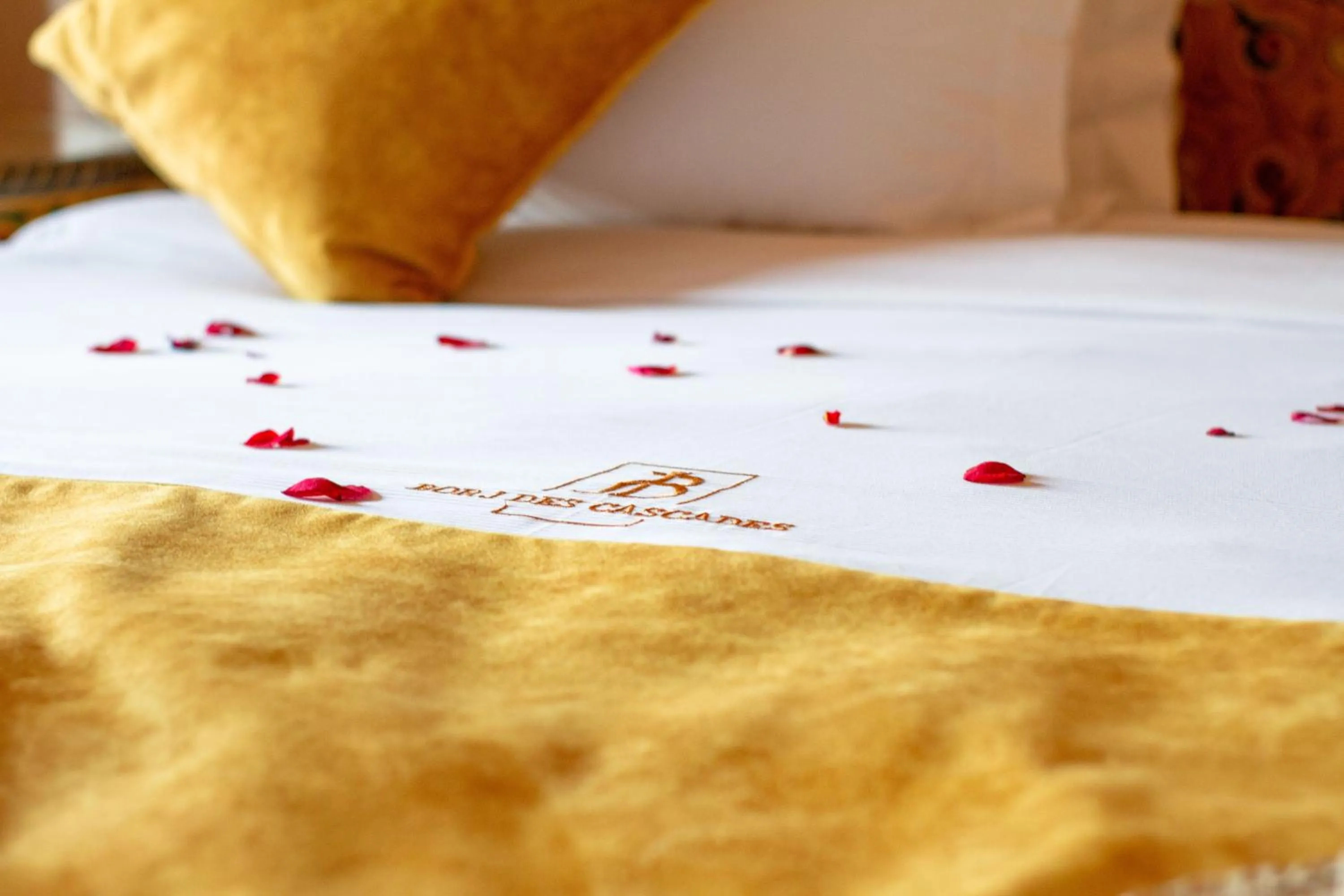 Bed in Borj Des Cascades & Spa