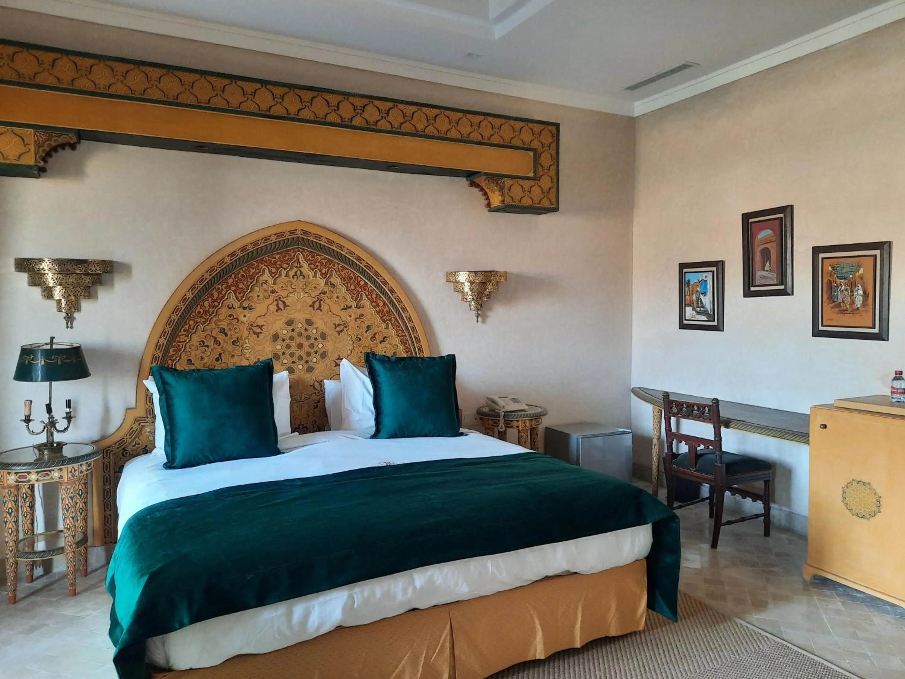 Bed in Borj Des Cascades & Spa