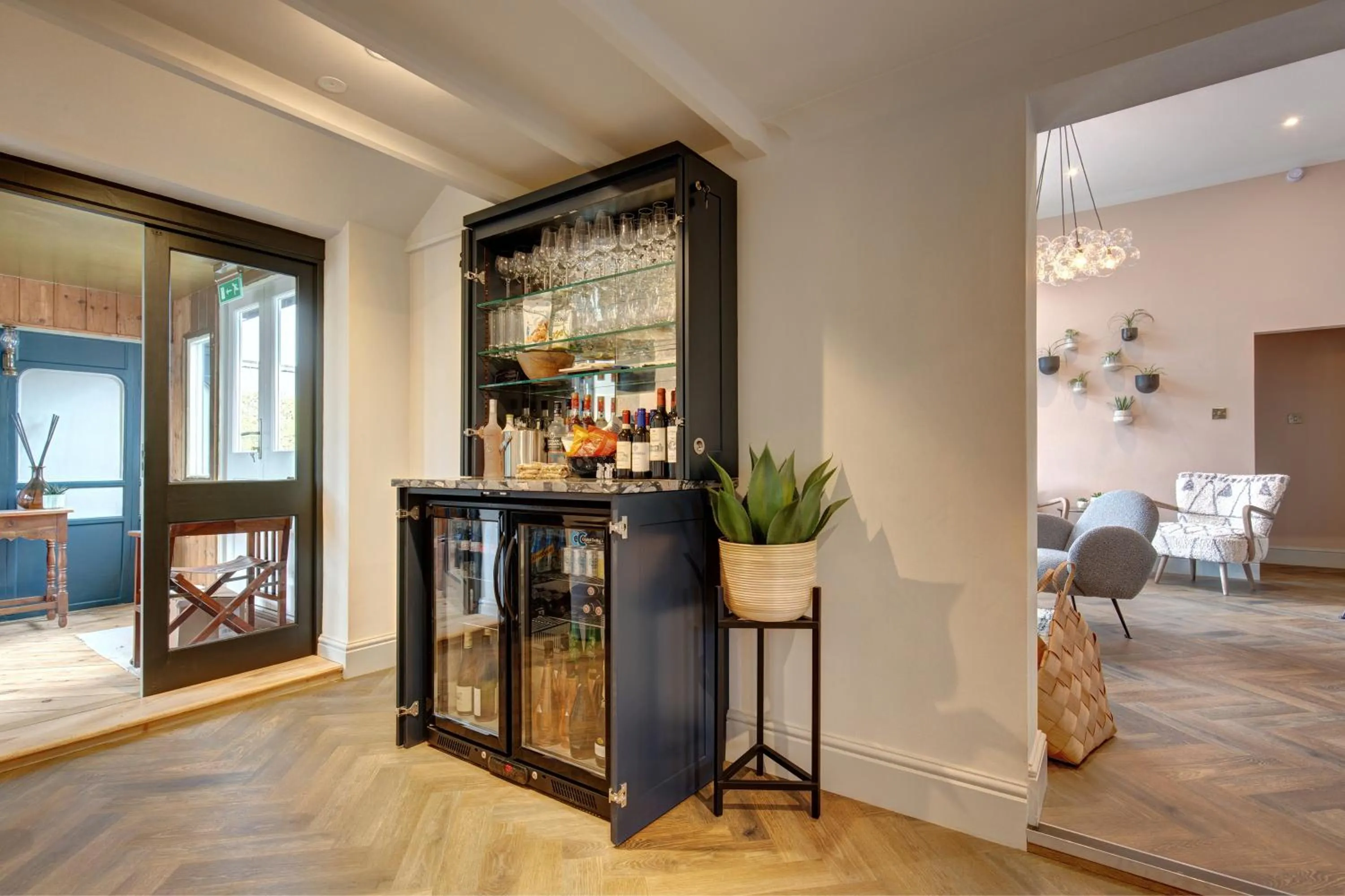 Lounge or bar in The Railway Hotel by Barefoot Retreats