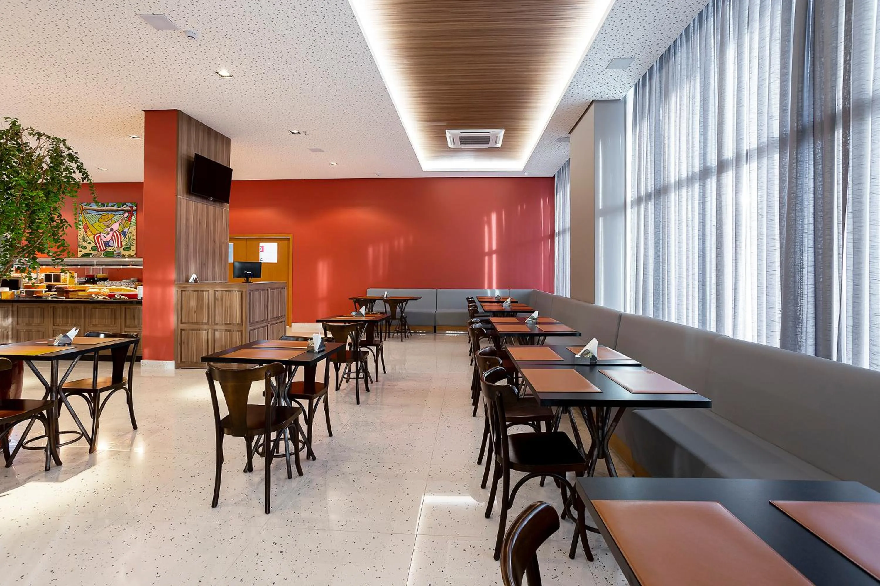 Restaurant/places to eat in Nacional Inn Rondonópolis