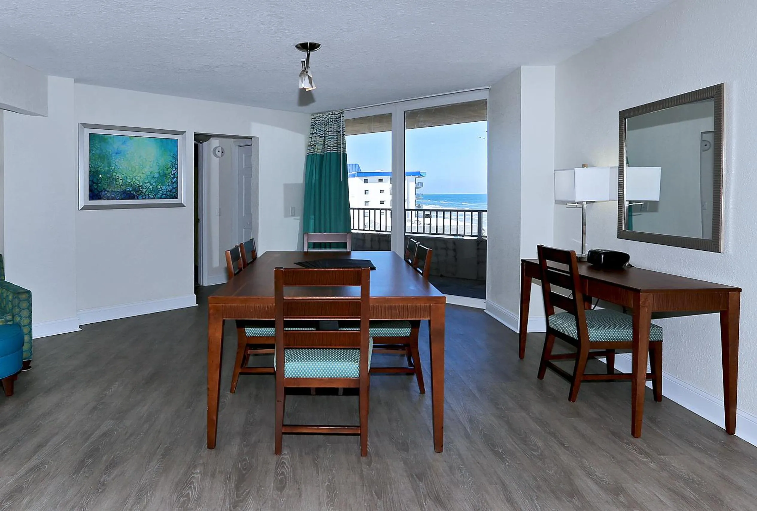 Dining area in Atlantic Terrace