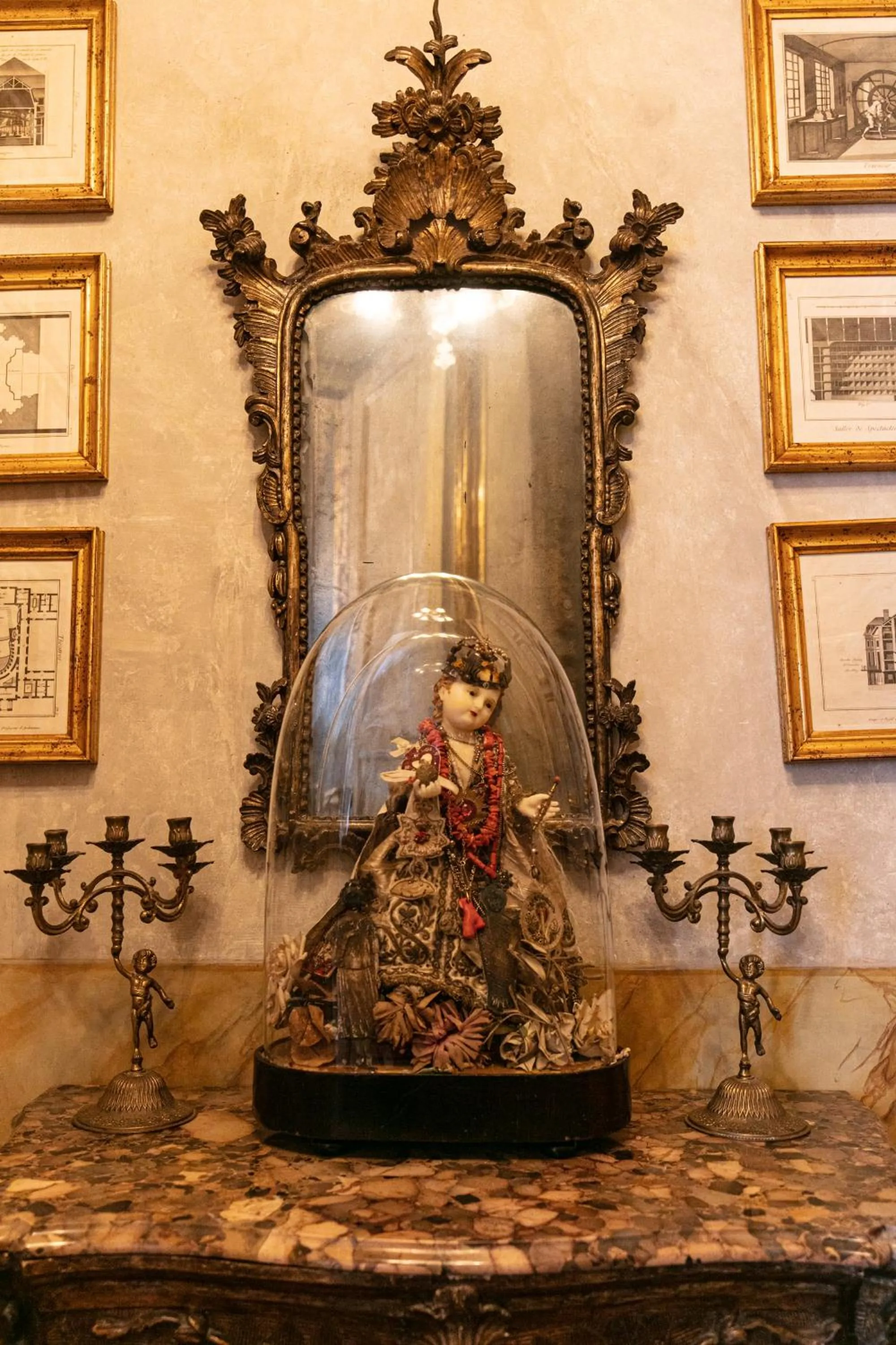 Decorative detail in Palazzo Doria Napoli