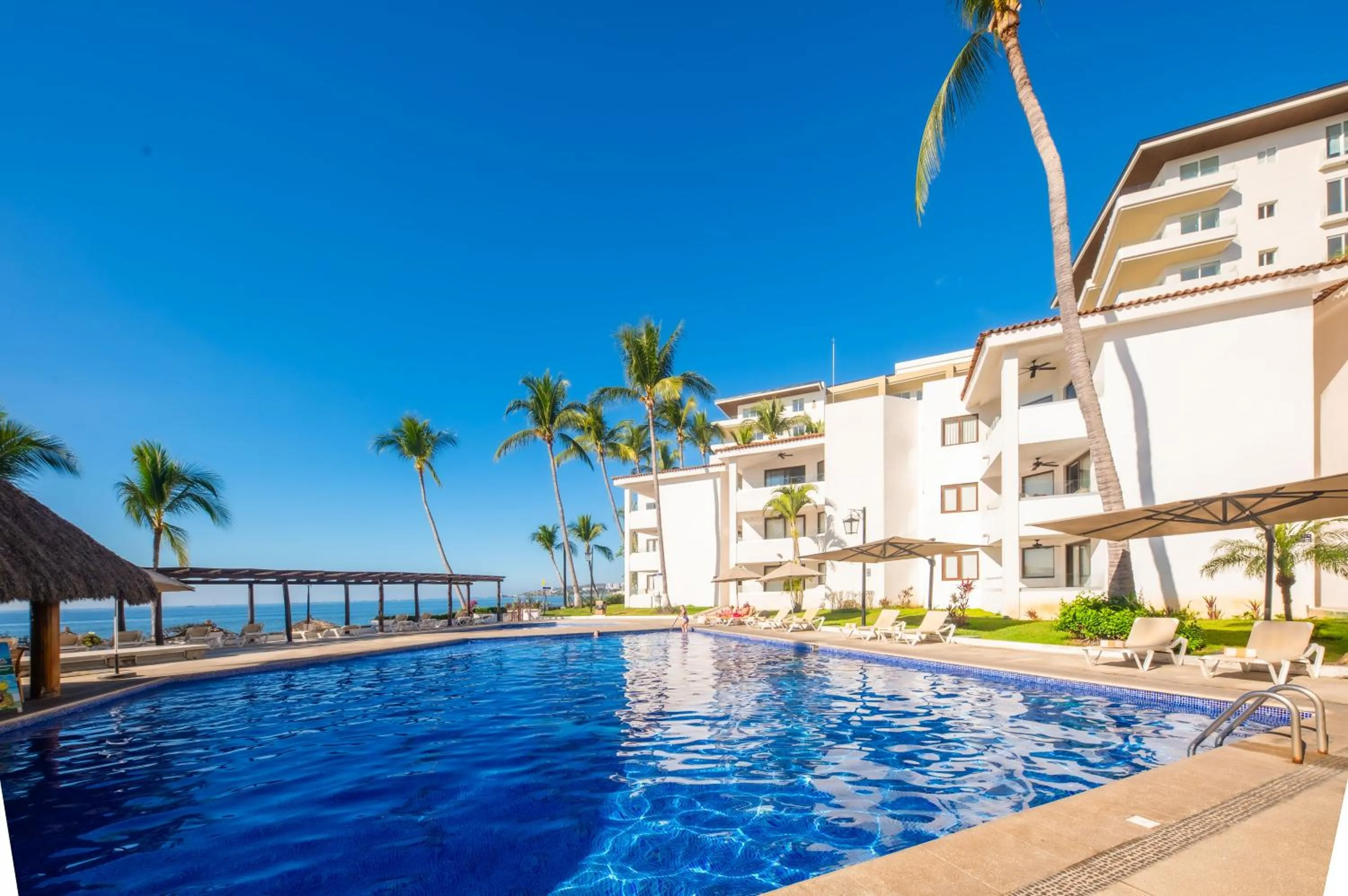 Swimming pool in Vista Vallarta All Suites On The Beach