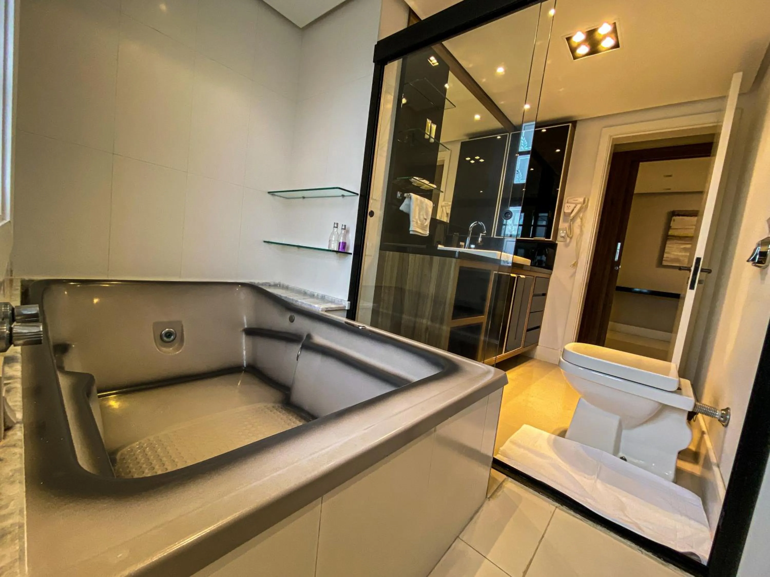 Hot Tub in FIKA Residence