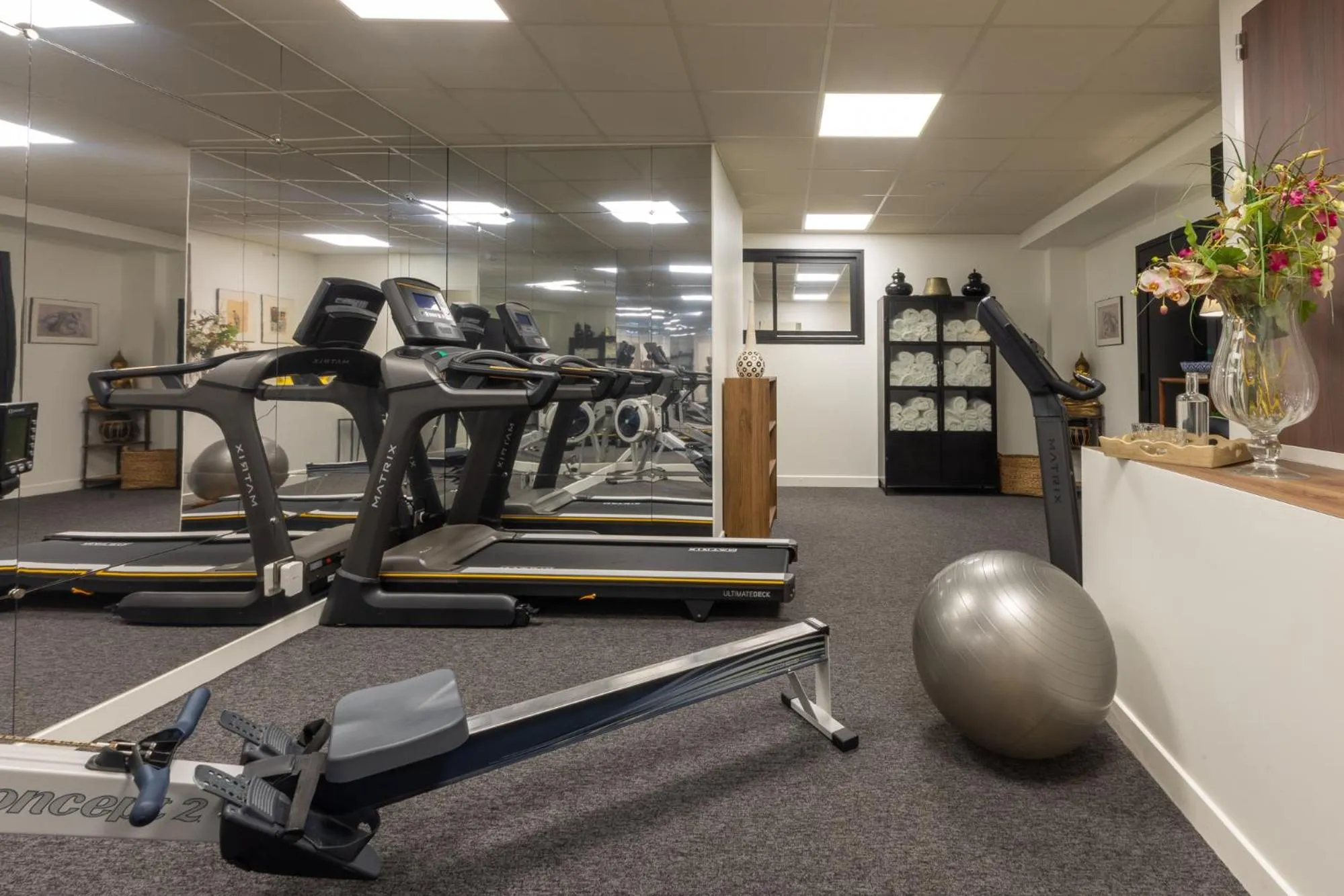 Fitness centre/facilities in Hôtel & SPA Le Chêne Vert