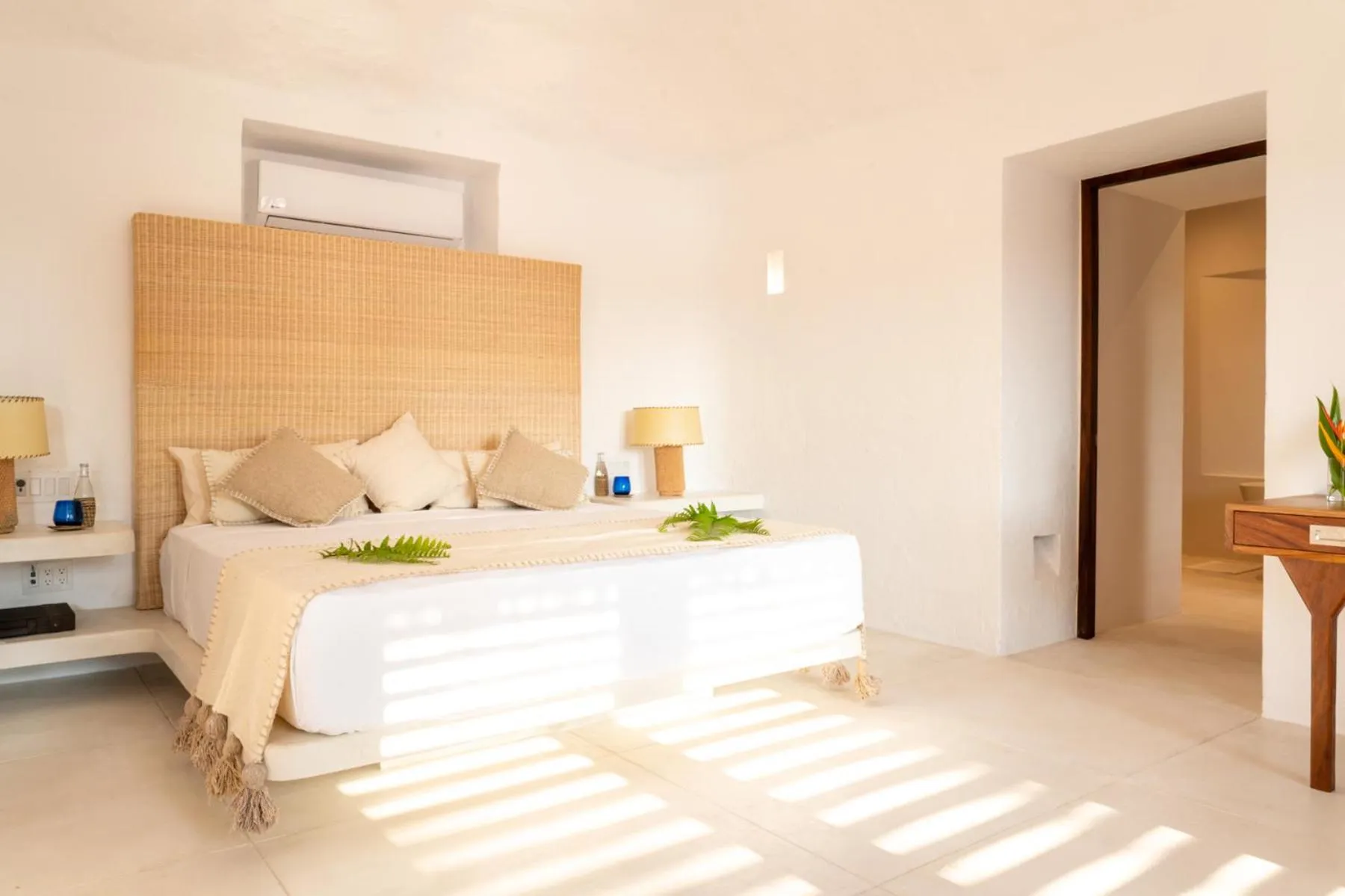 Bed in Playa Rosa Bungalows Careyes