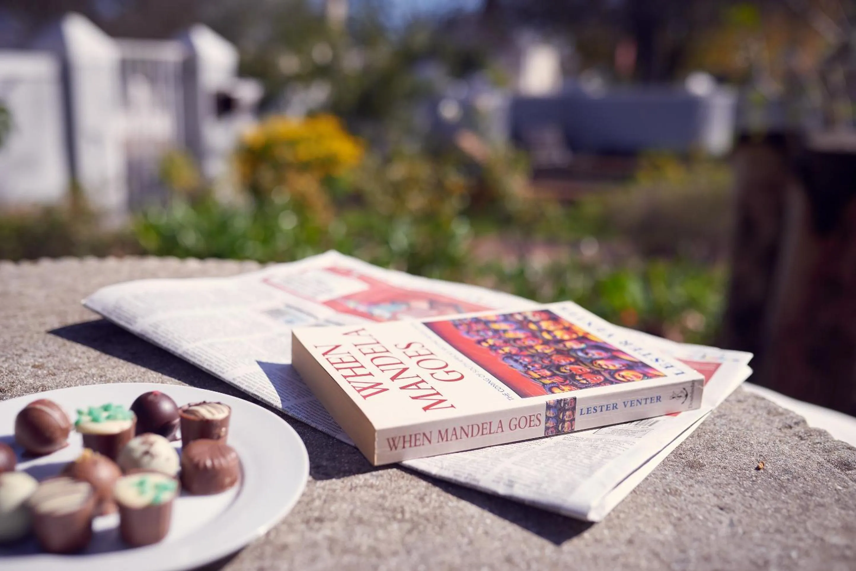 Day in Corner House Residence