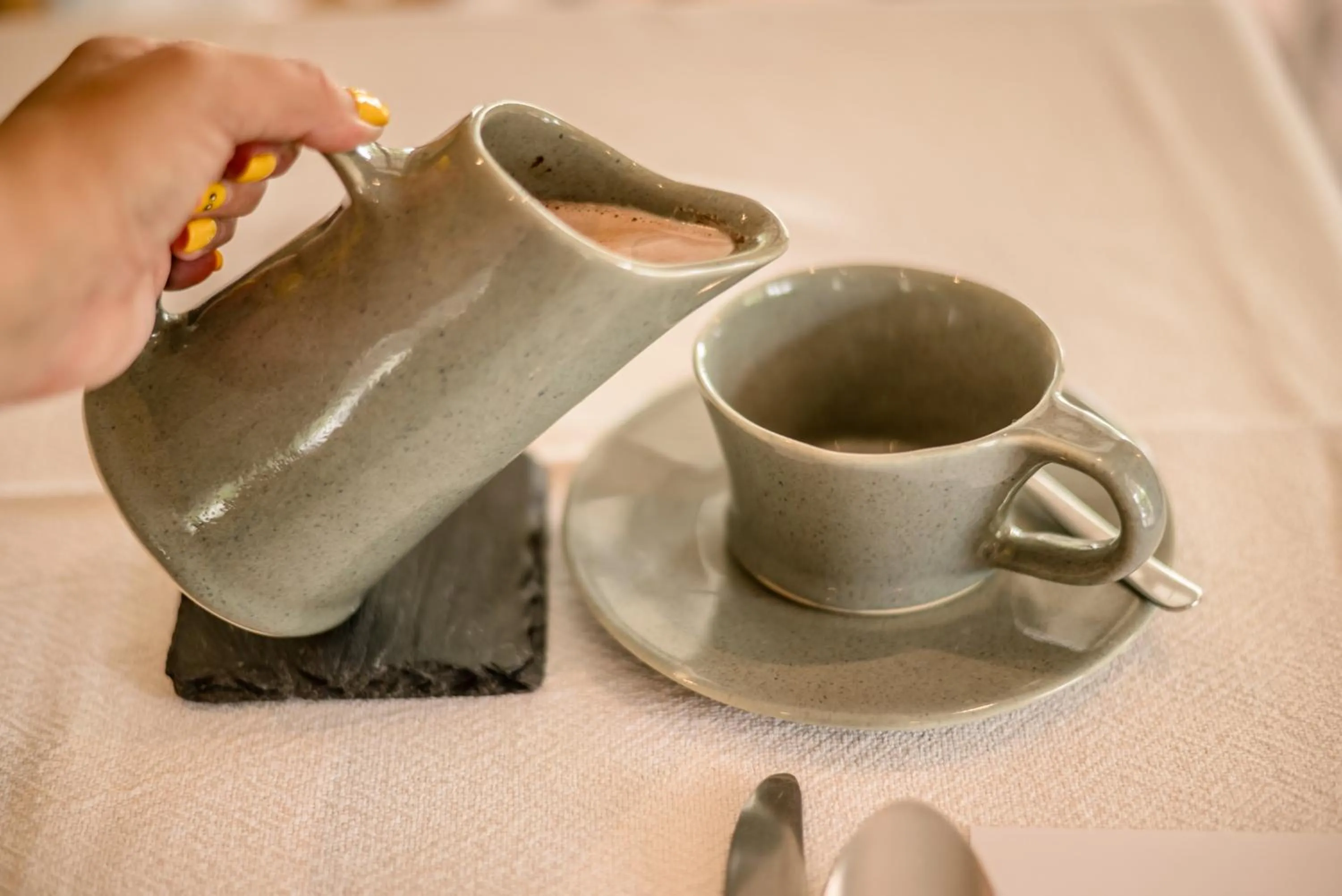 Coffee/tea facilities in Corner House Residence
