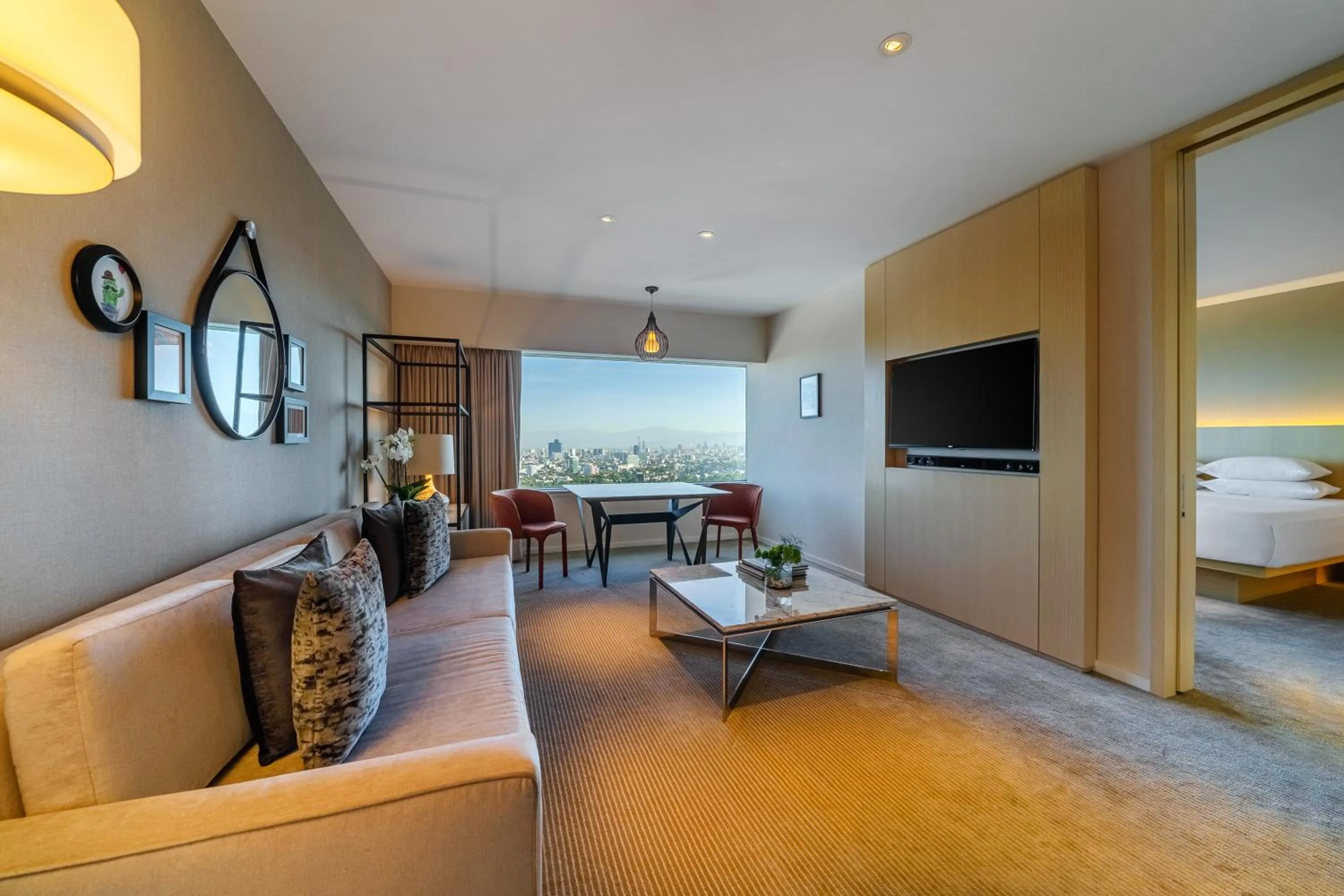Living room in Hyatt Regency Mexico City
